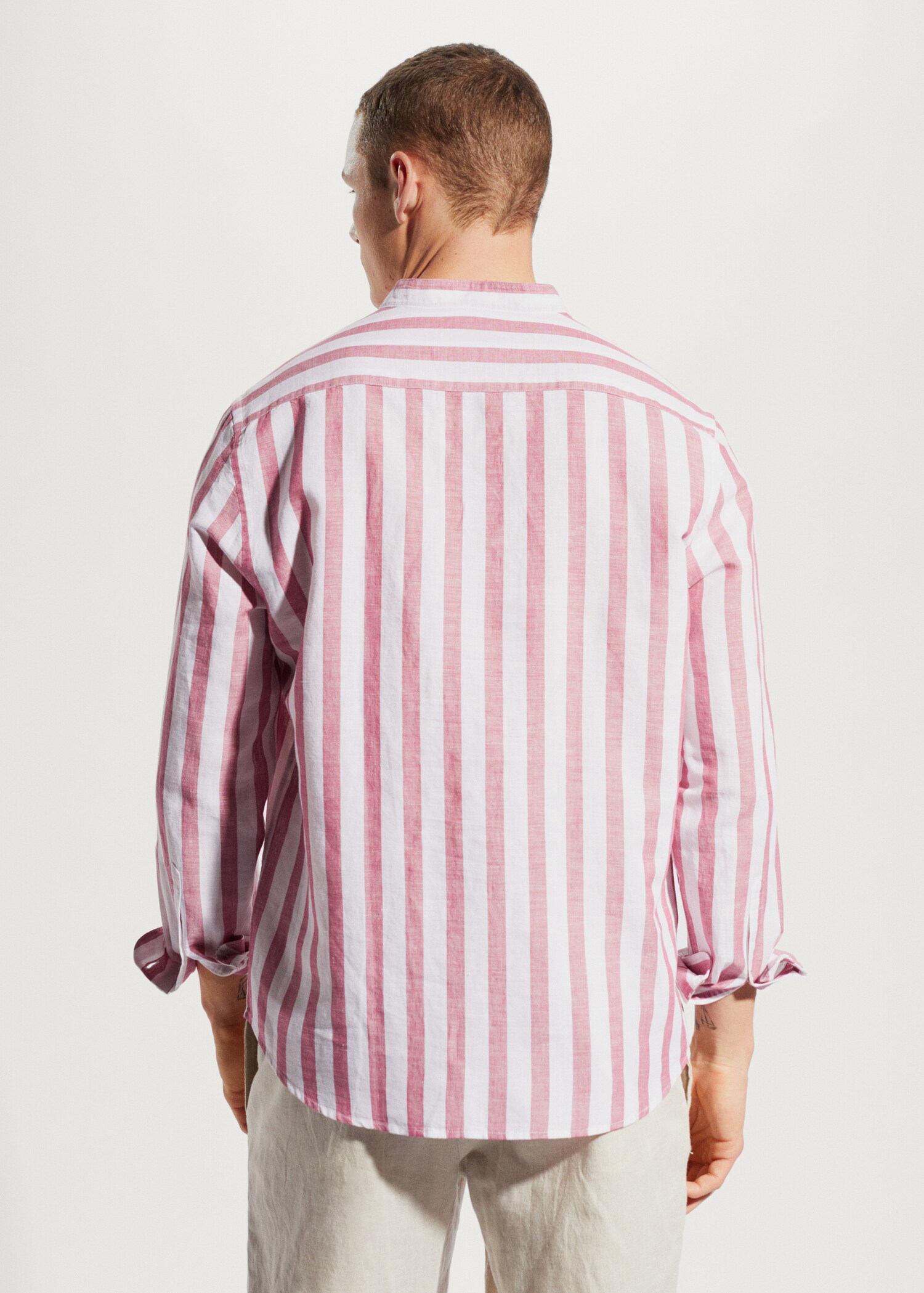 Camisa regular fit lino rayas  - Reverso del artículo