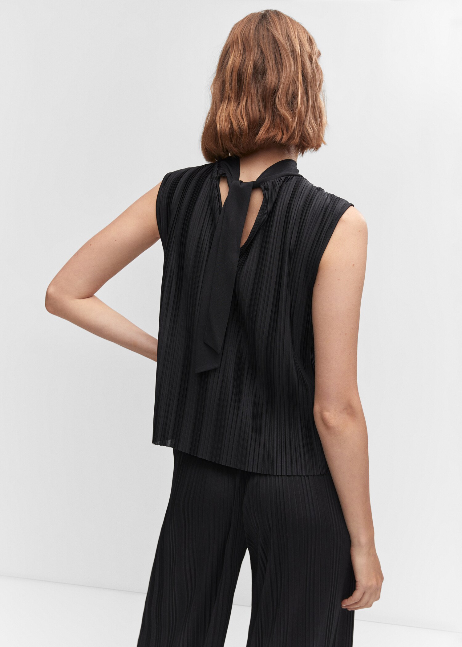 Pleated bow top - Reverse of the article