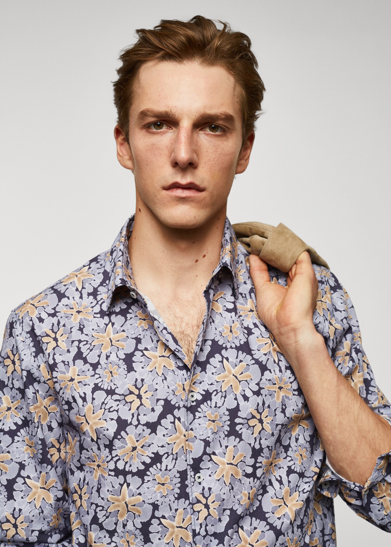 Camisa 100% algodón regular fit estampada - Detalle del artículo 1