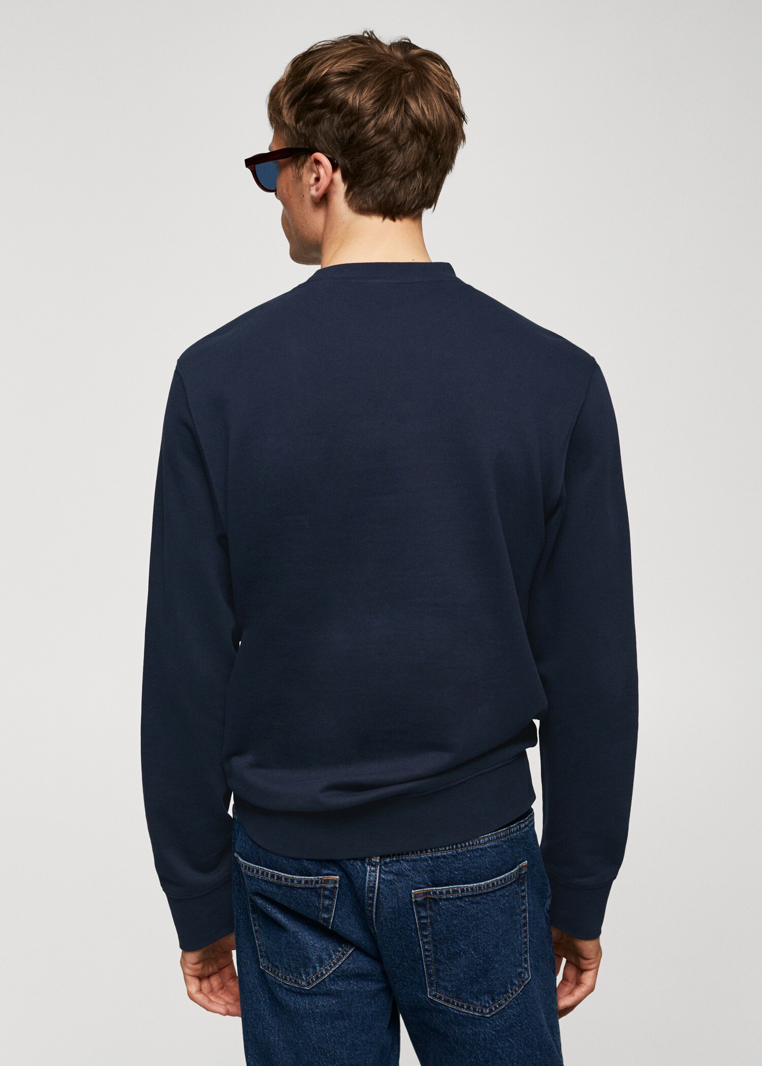 100% cotton basic sweatshirt  - Reverse of the article