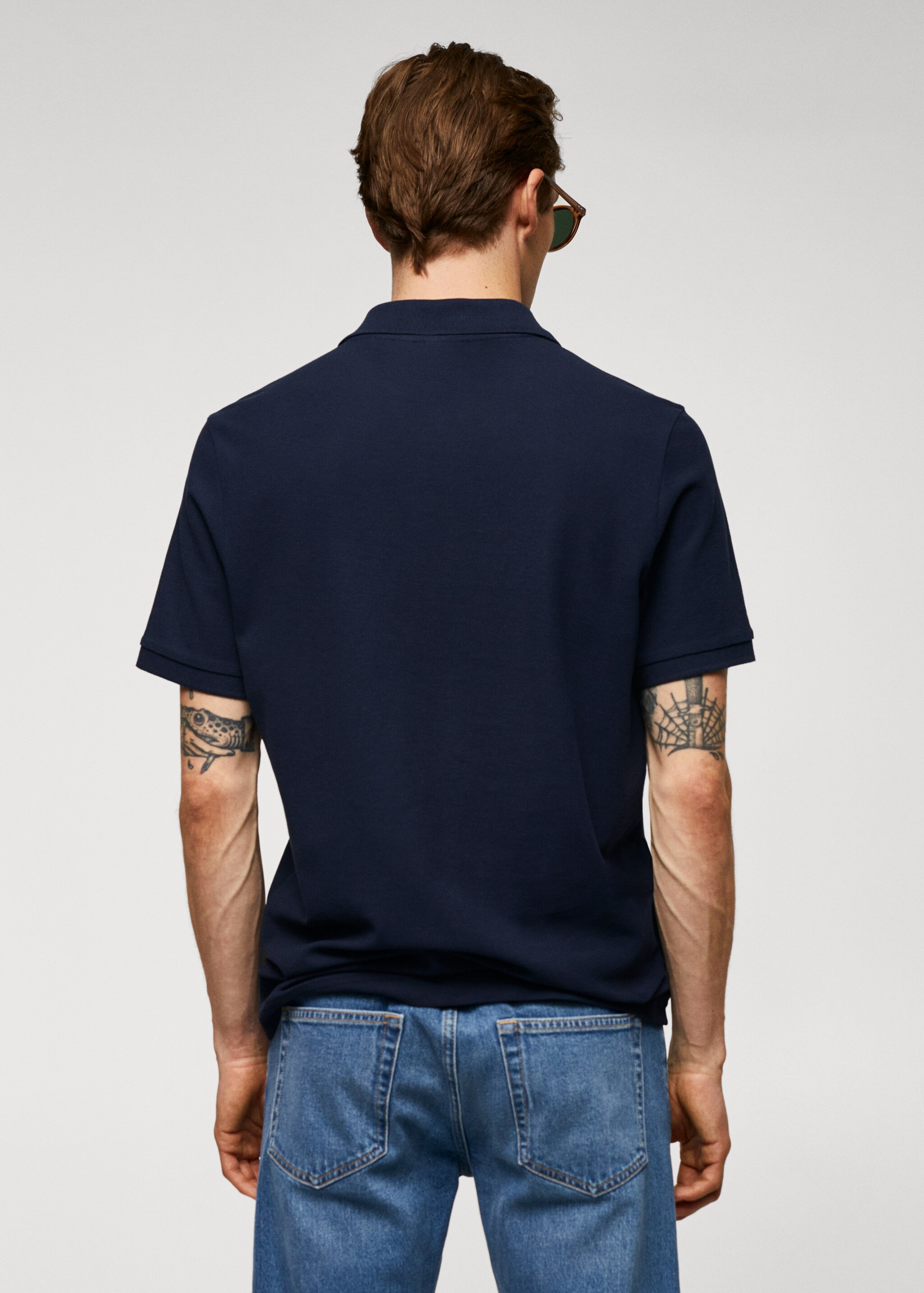 Poloshirt aus 100 %  Baumwoll-Piqué - Rückseite des Artikels