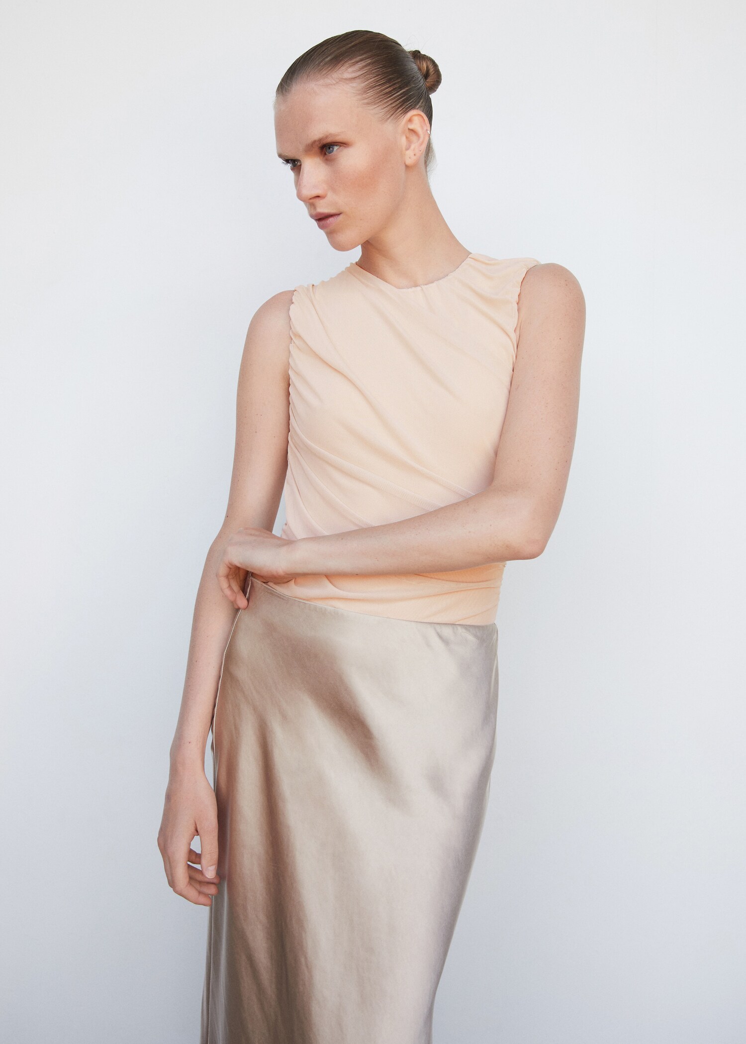 Body froncé gaze - Plan moyen