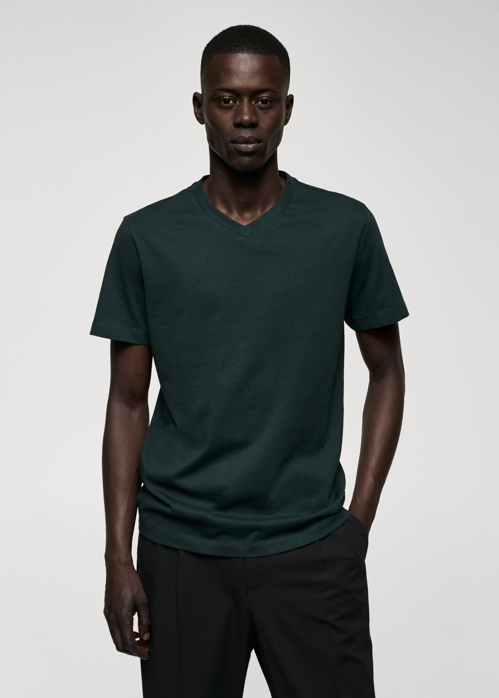 Basic cotton V neck T shirt Men MANGO Niger