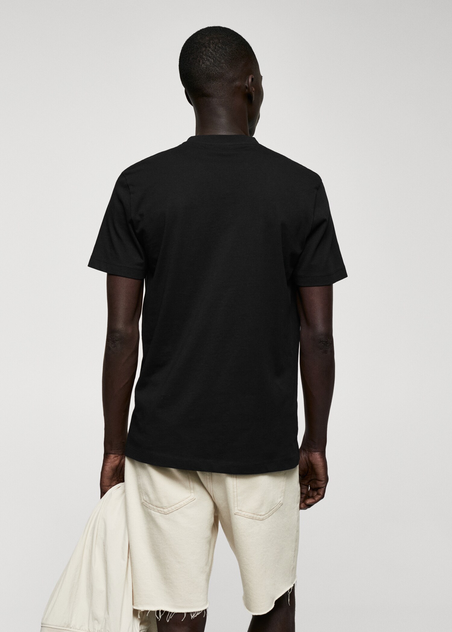 Camiseta básica algodón cuello pico - Reverso del artículo