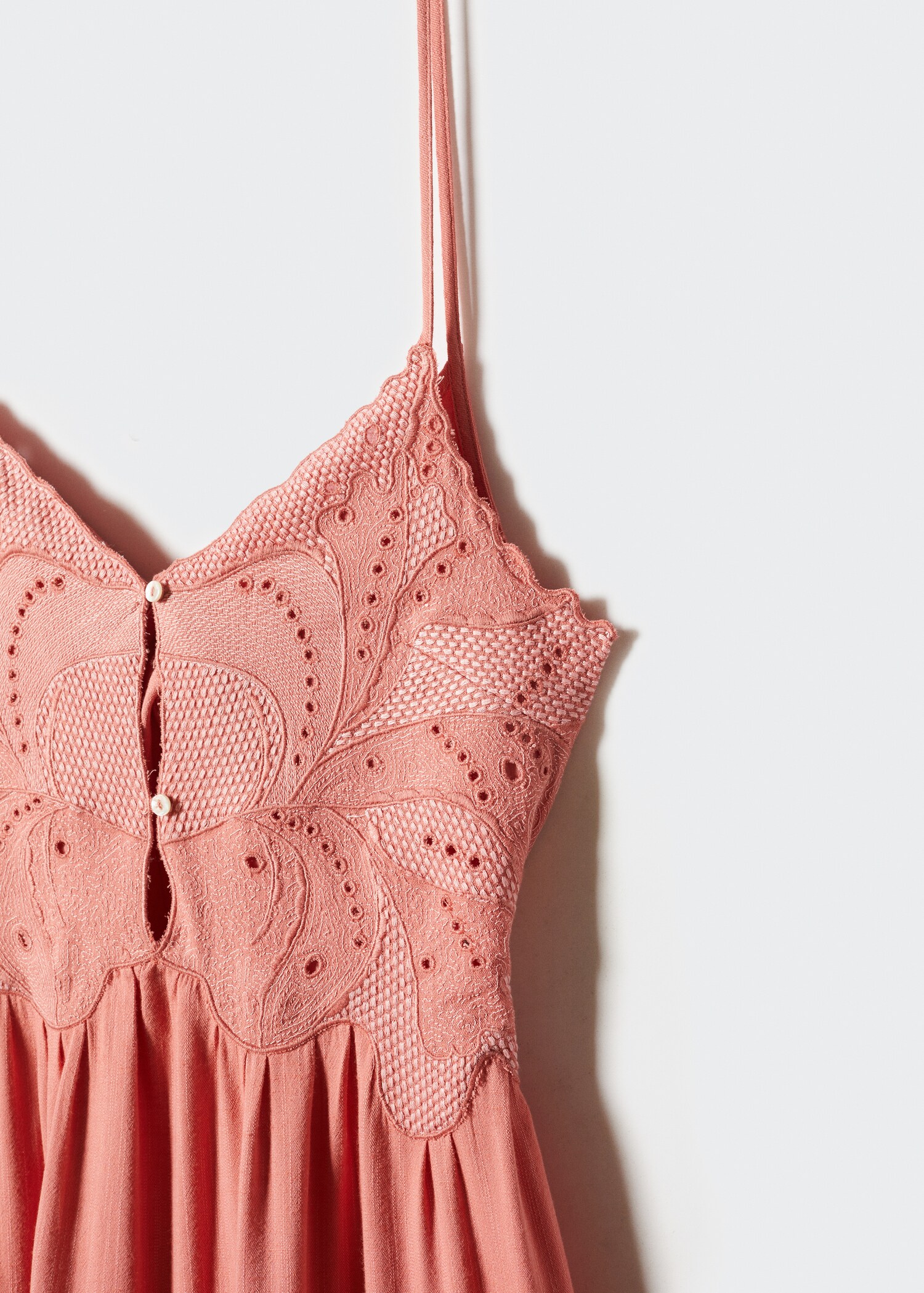 Besticktes Kleid mit ausgestelltem Rock - Detail des Artikels 8