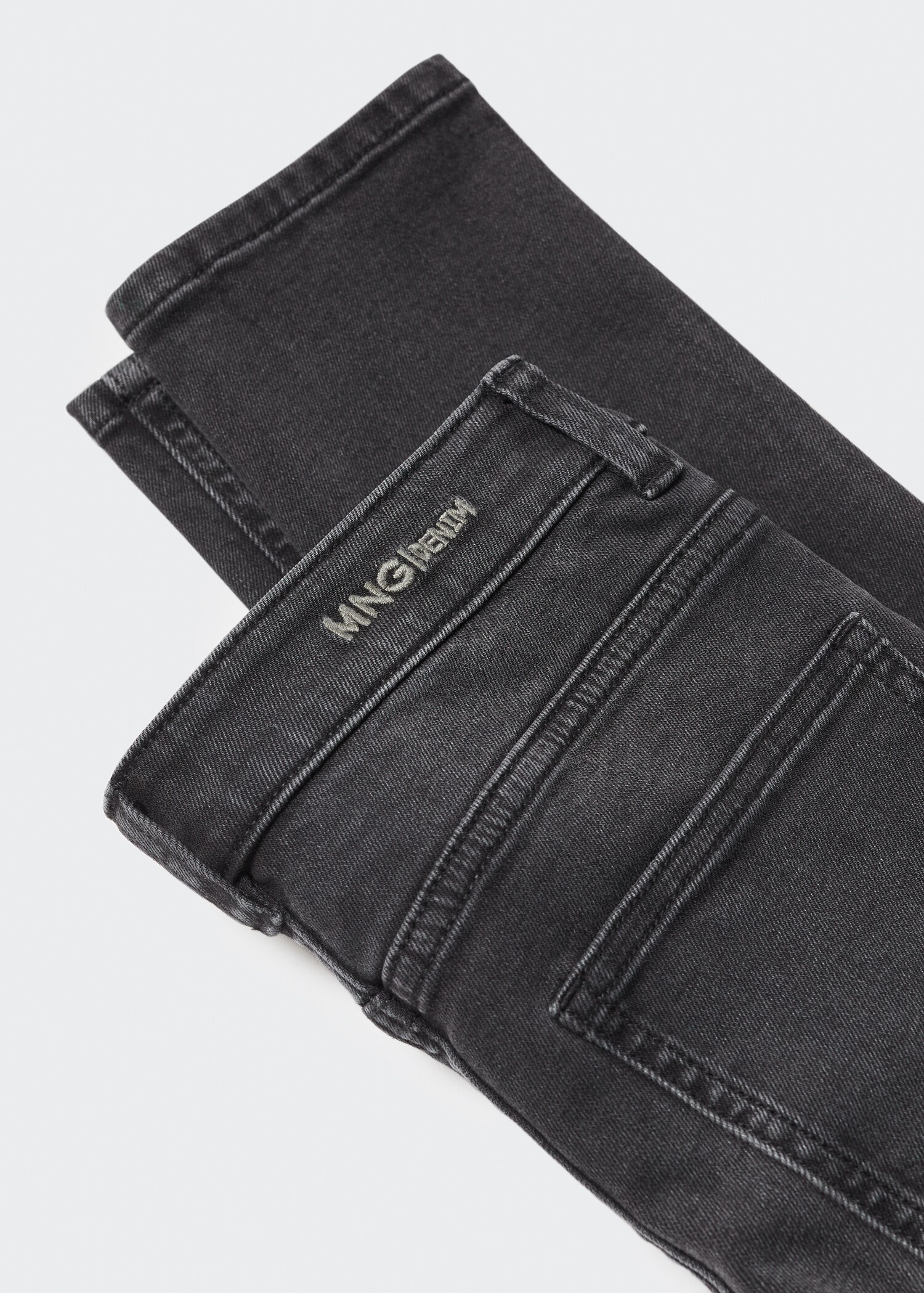 Jeans slim-fit  - Dettaglio dell'articolo 8