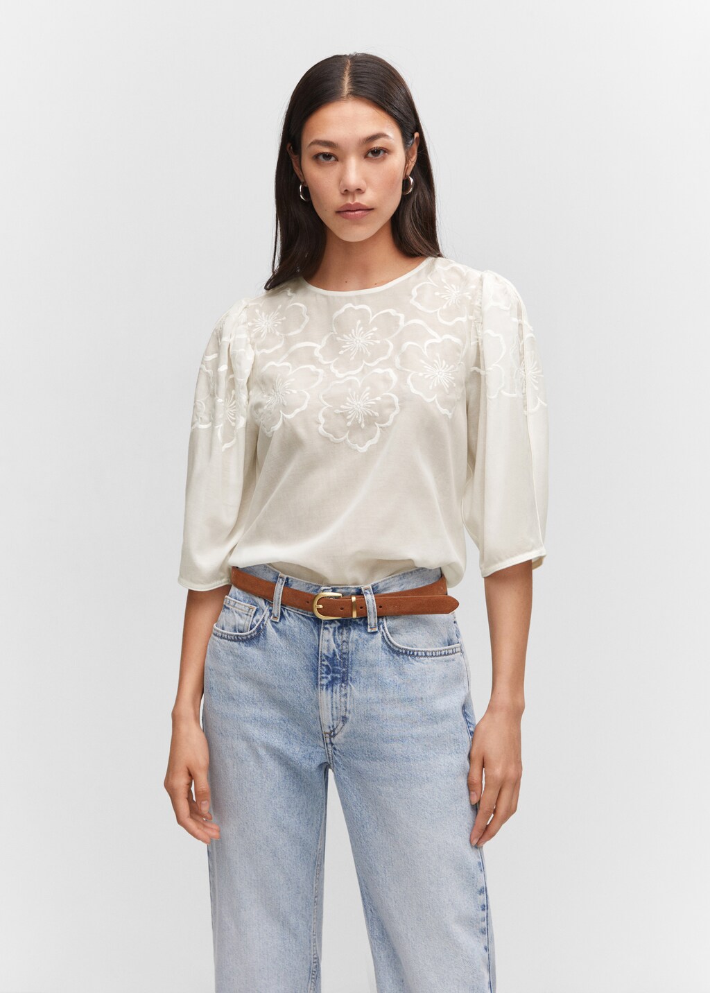 Blusa bordado flores Mujer MANGO Espana Peninsula y Baleares