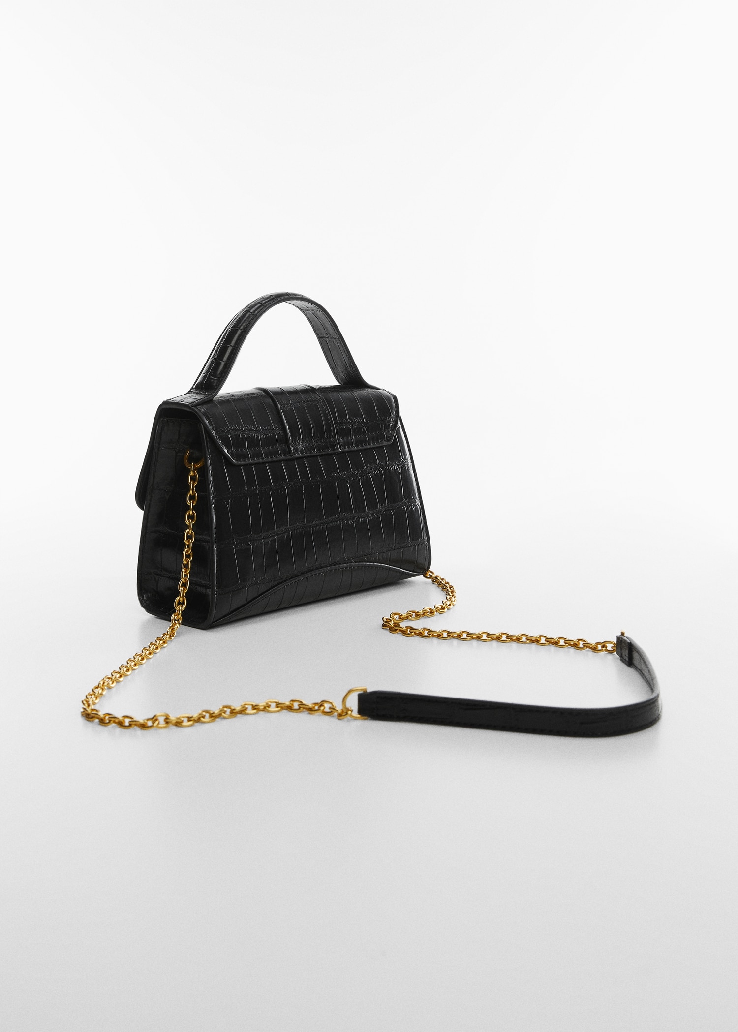 Coco-effect chain bag - Woman | MANGO Montenegro