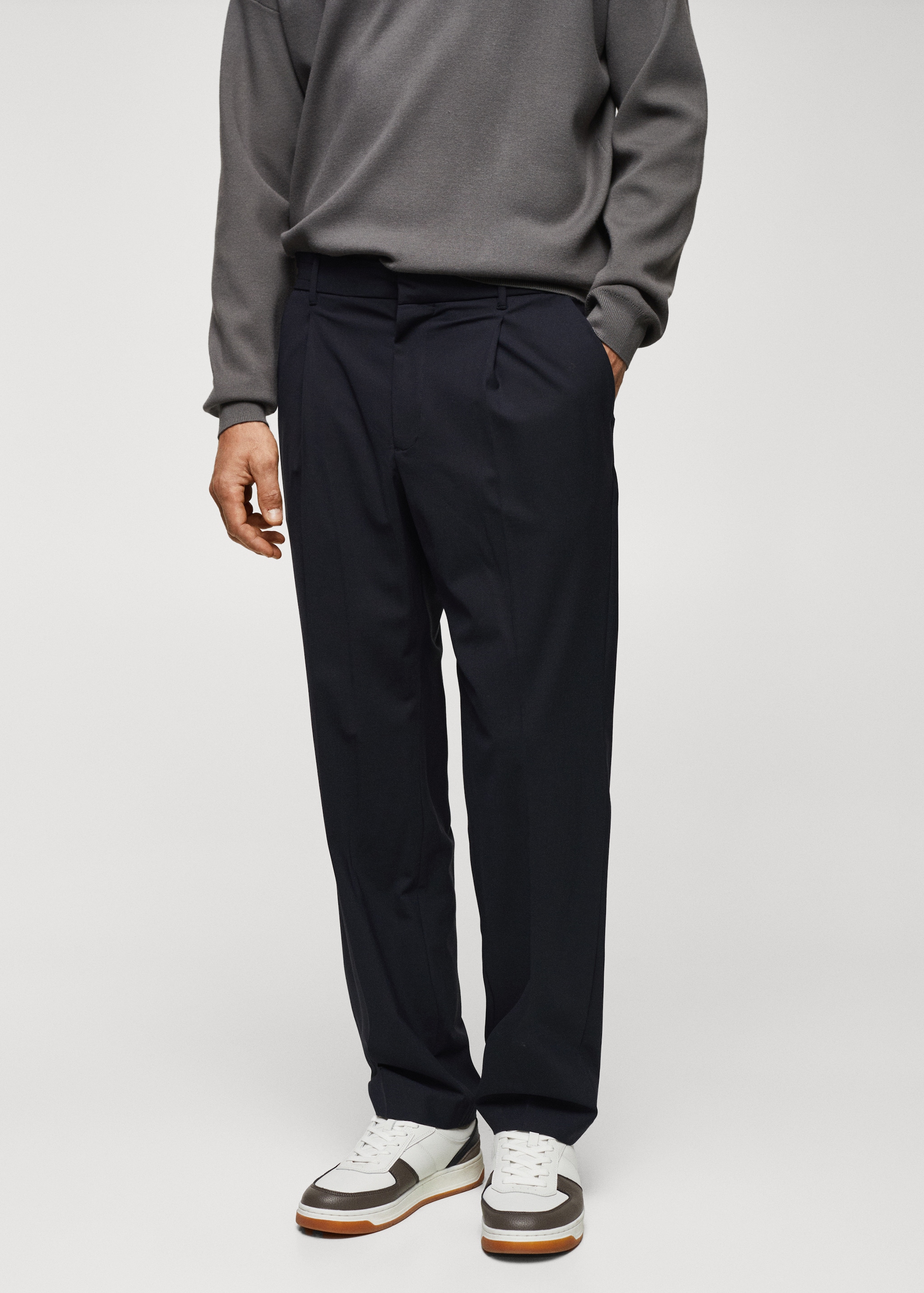 Relaxed-fit wool trousers - Medium plane