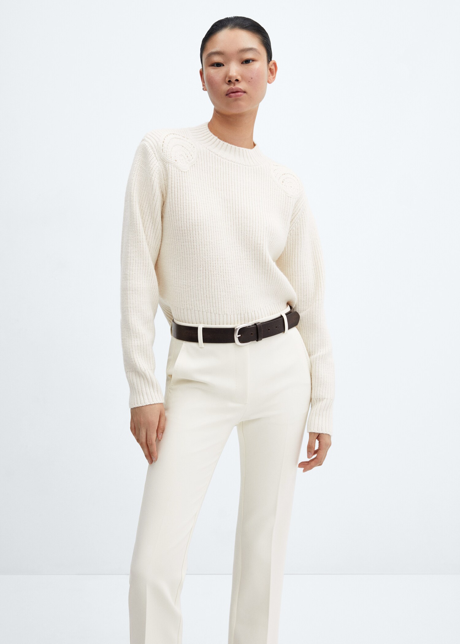 Straight ankle-length pants - Details of the article 1