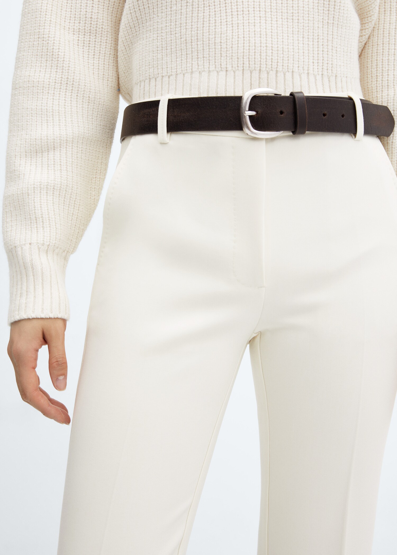 Straight ankle-length pants - Details of the article 6