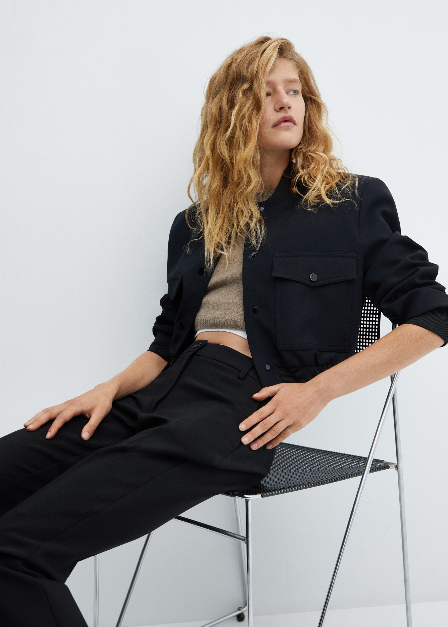 Straight ankle-length pants - Details of the article 2