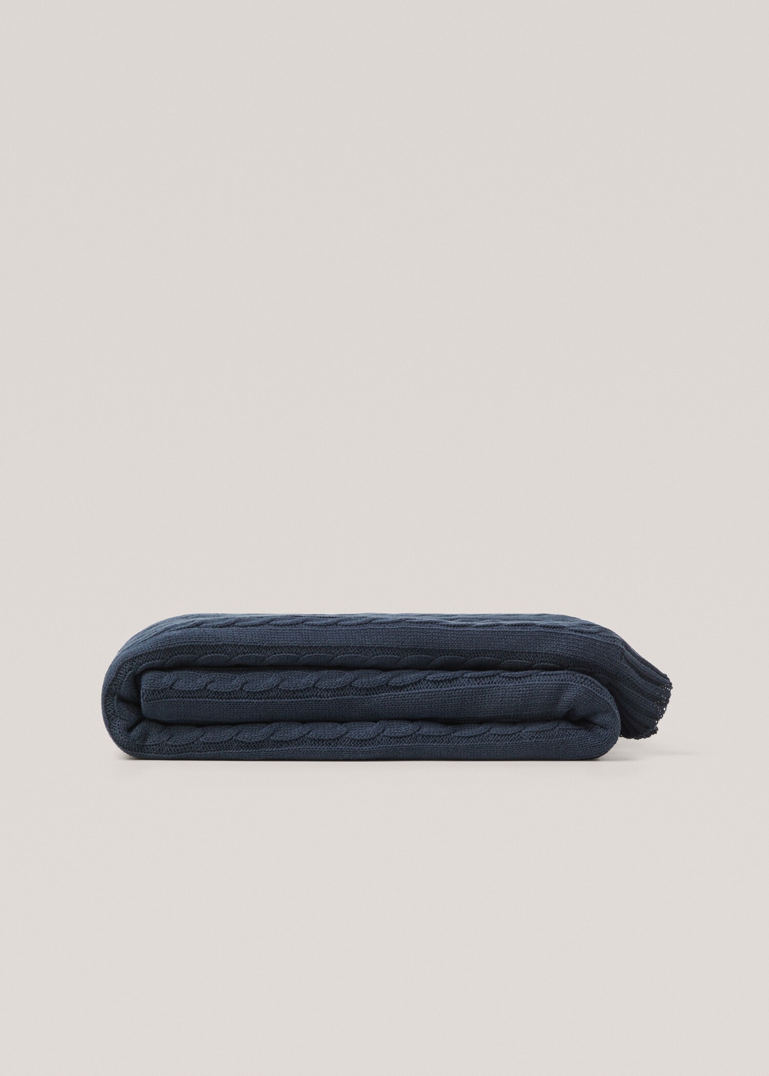 Braided-design blanket 130x180cm - Article without model