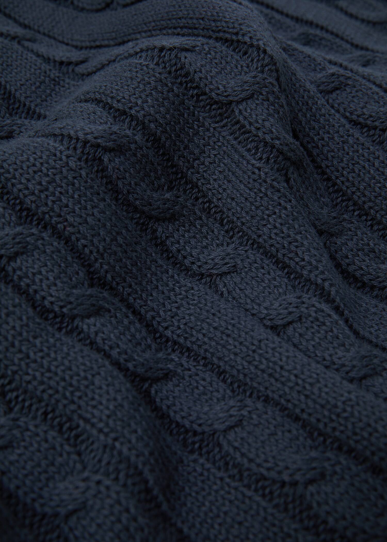 Braided-design blanket 130x180cm - Details of the article 2