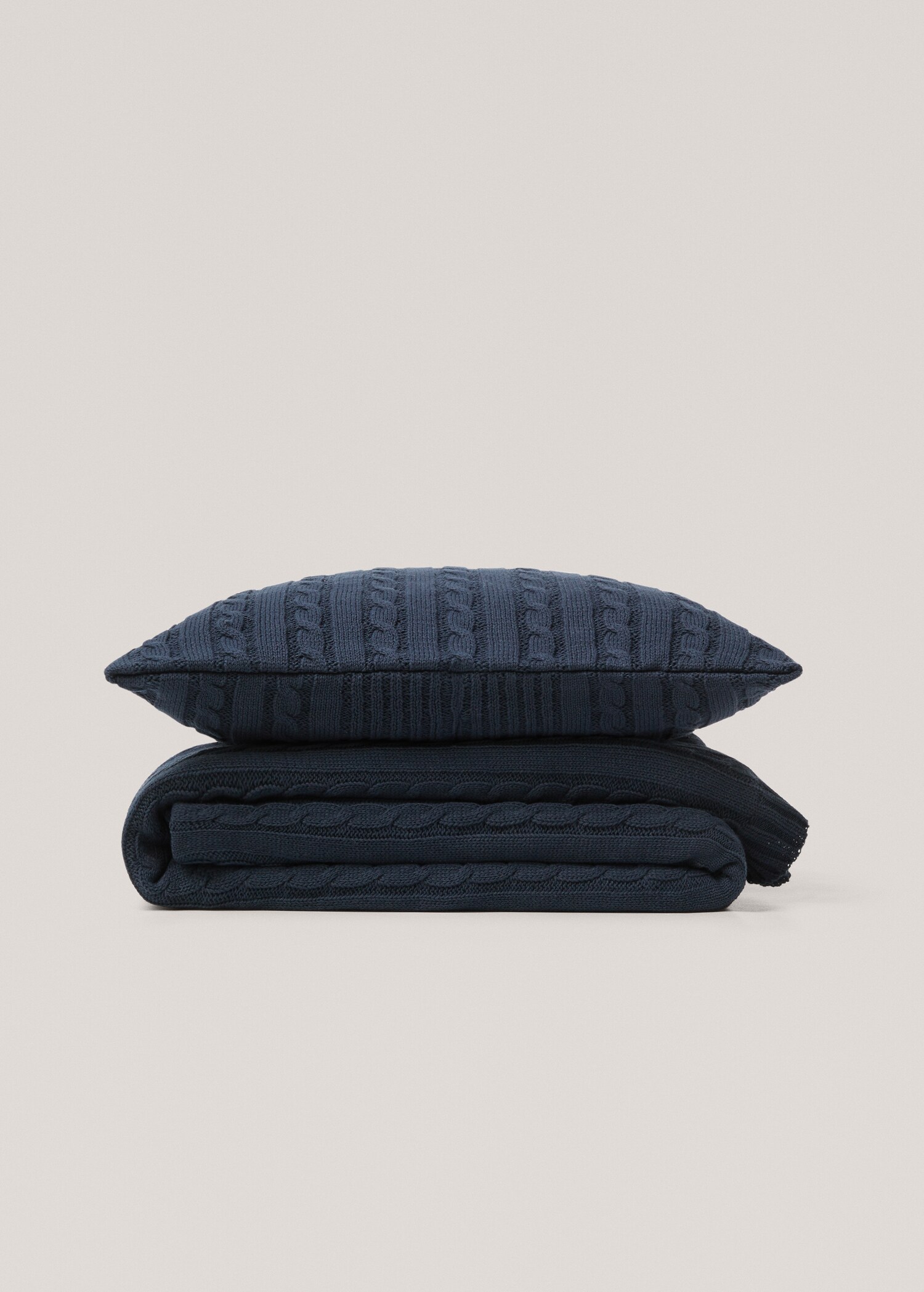 Braided-design blanket 130x180cm - Details of the article 3