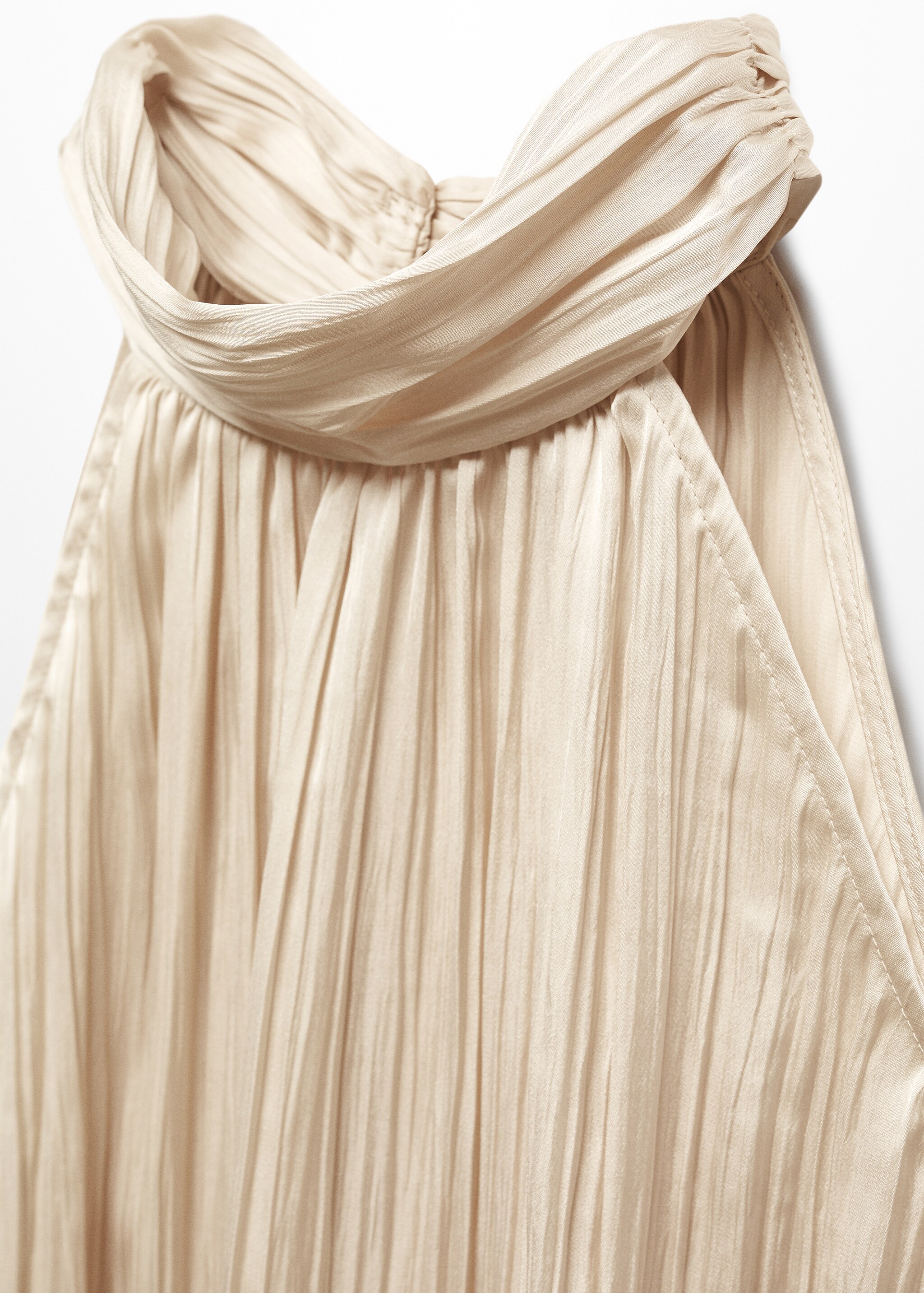 Halter-neck pleated top - Details of the article 8