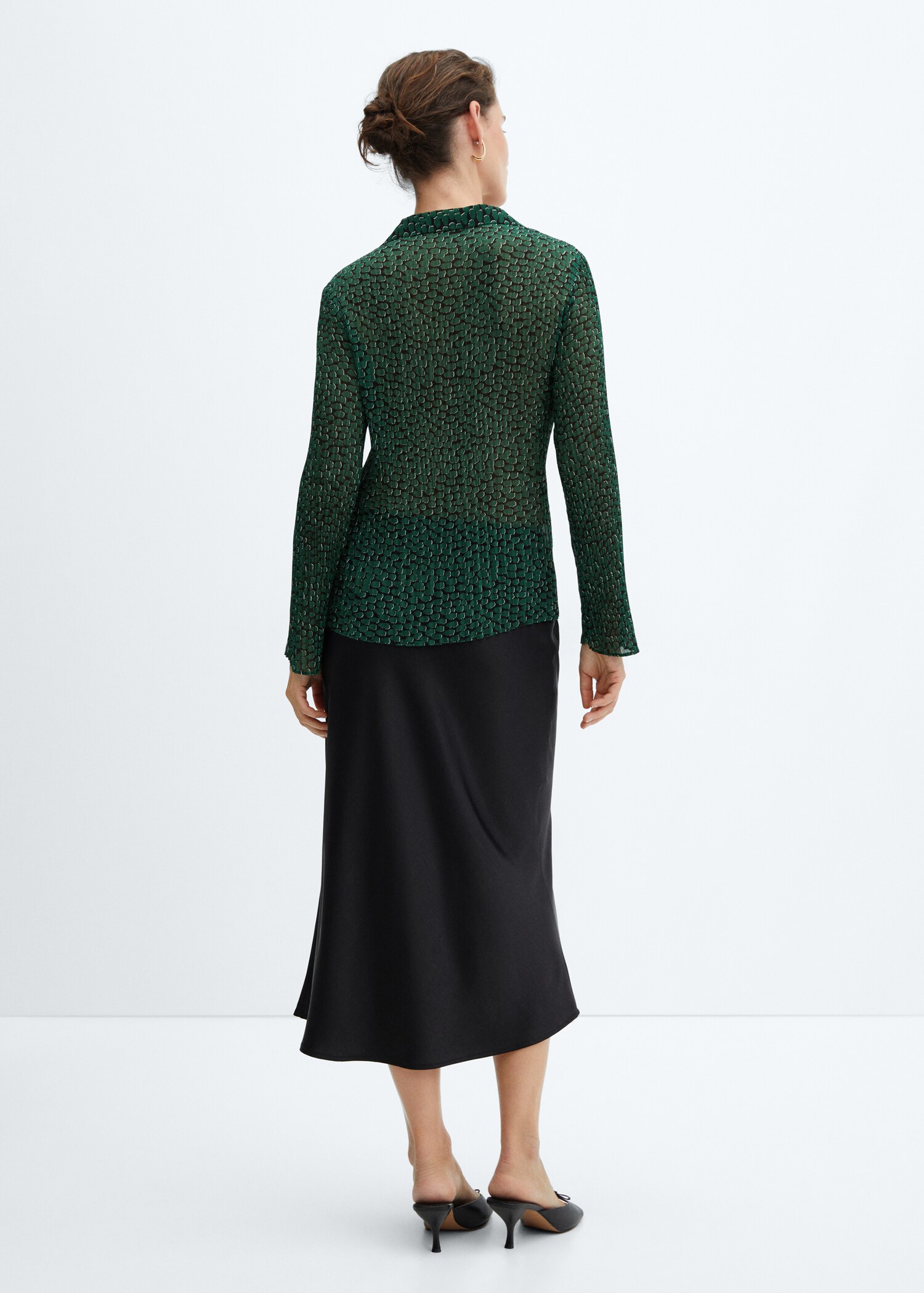 Printed flowy shirt - Reverse of the article