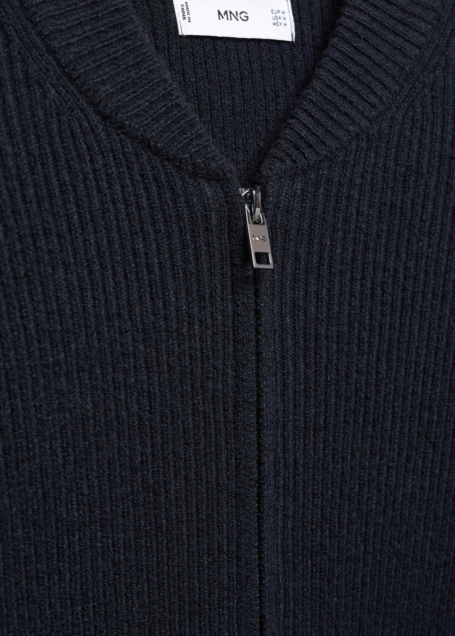 Gerippter Cardigan aus Wollgemisch - Detail des Artikels 8