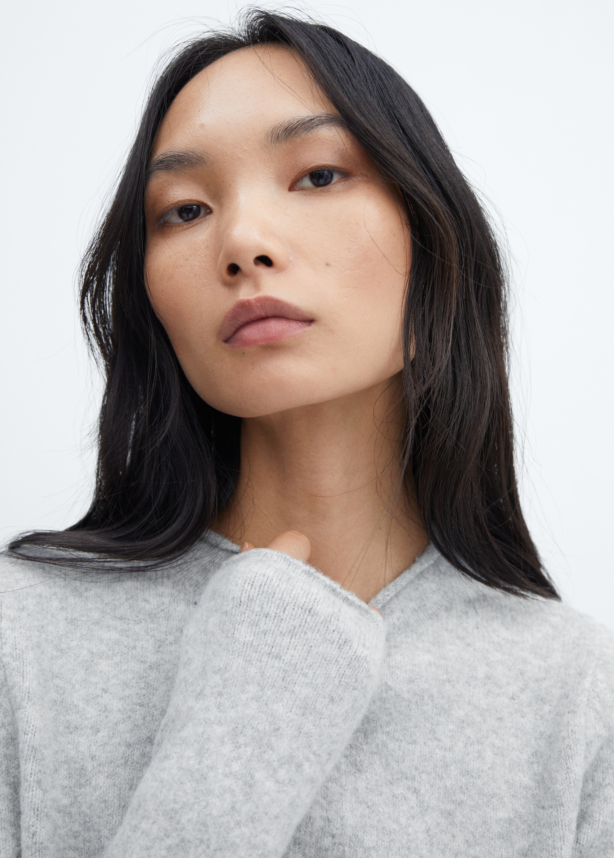 High collar sweater - Details of the article 1