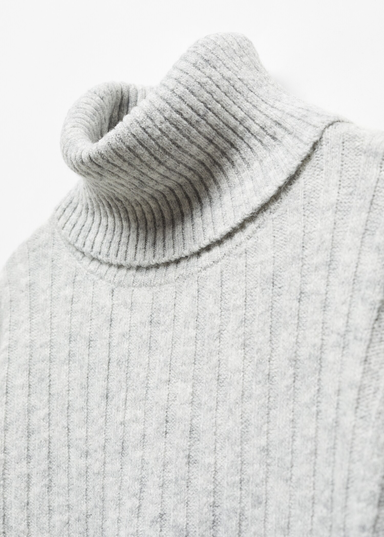 Gerippter Rollkragenpullover - Detail des Artikels 8