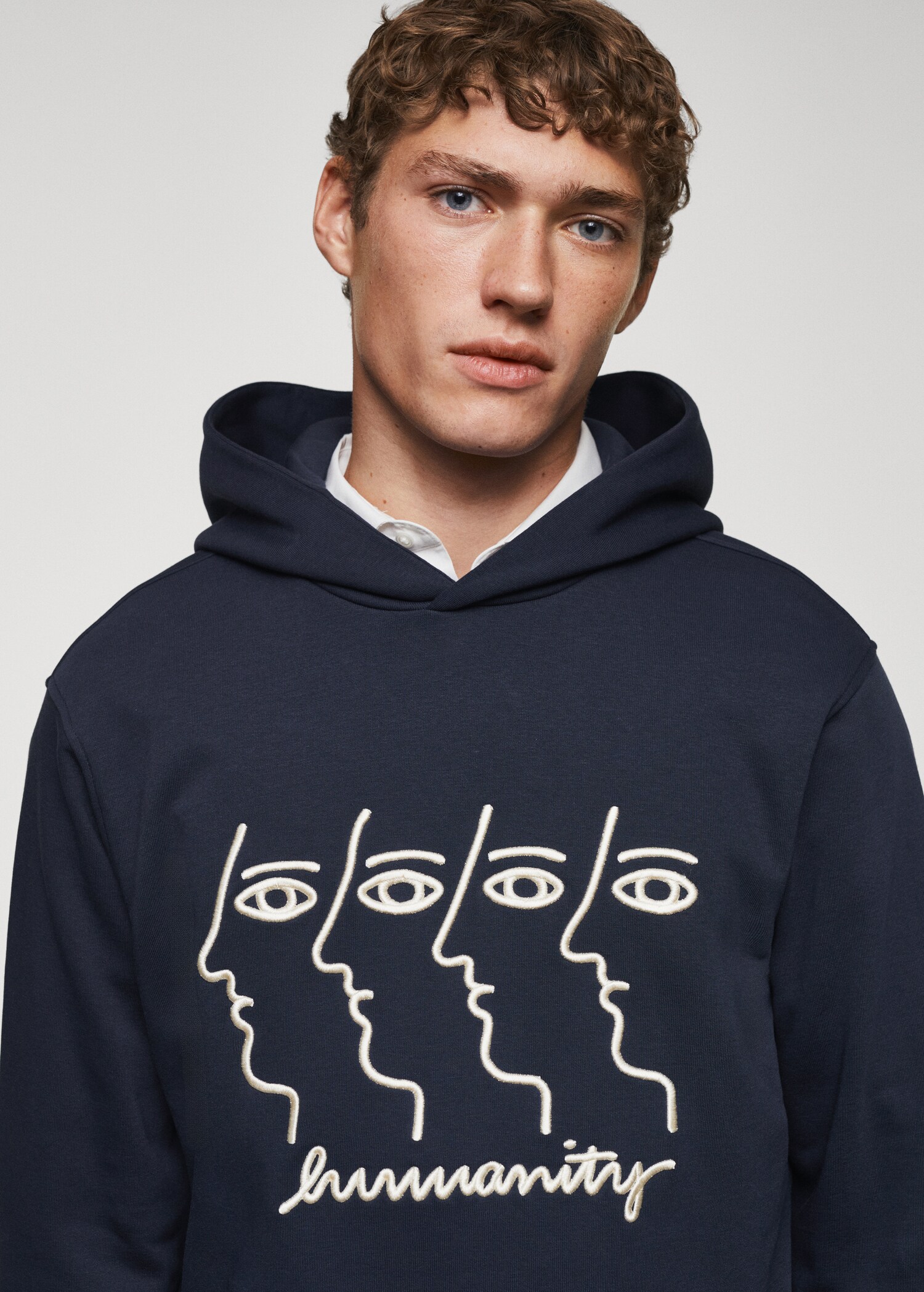 Sweat-shirt capuche broderie - Détail de l'article 1
