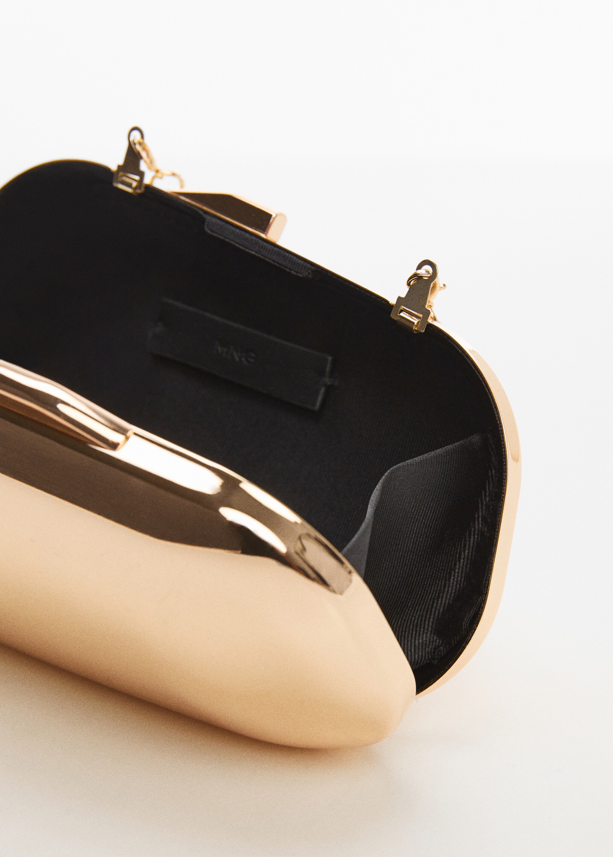 Metallic clutch bag - Details of the article 1
