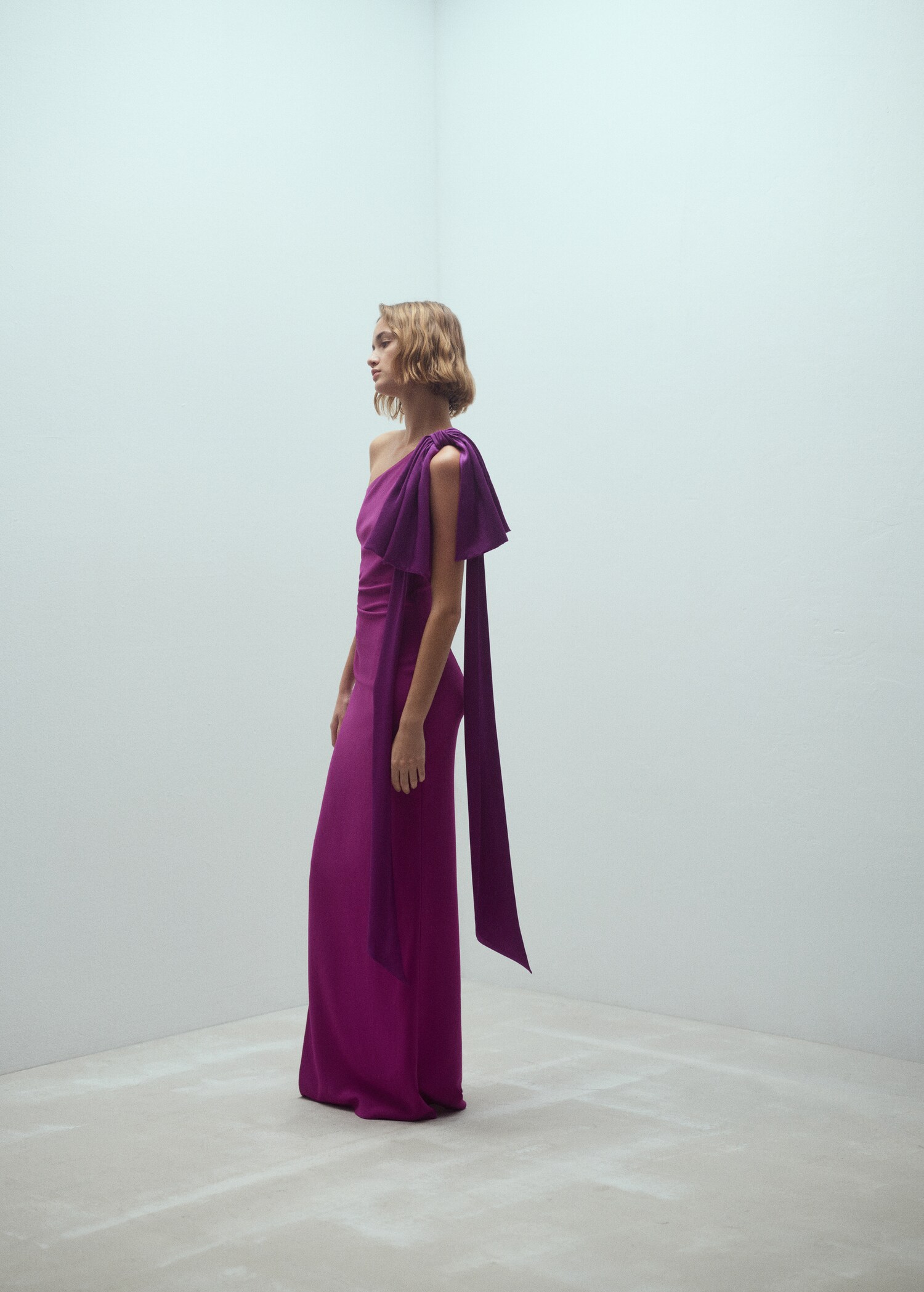 Robe asymétrique maxi-nœud - Détail de l'article 2