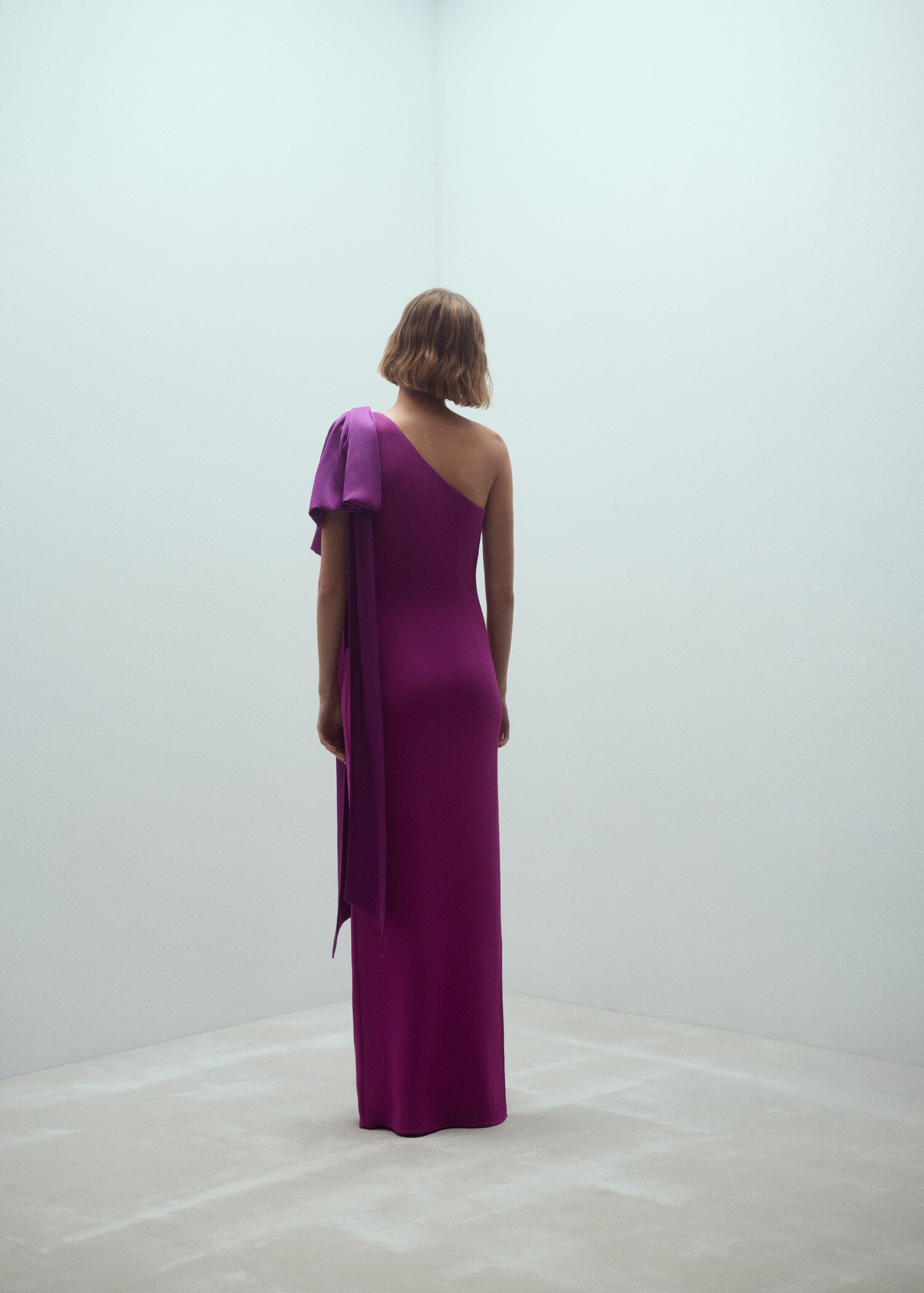 Robe asymétrique maxi-nœud - Verso de l’article