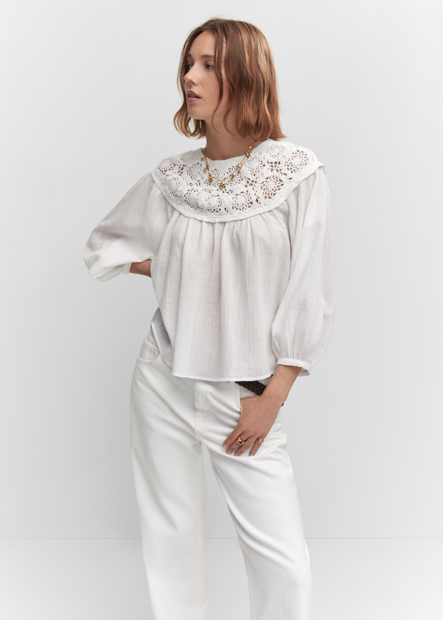 Blouse empiècement crochet - Plan moyen