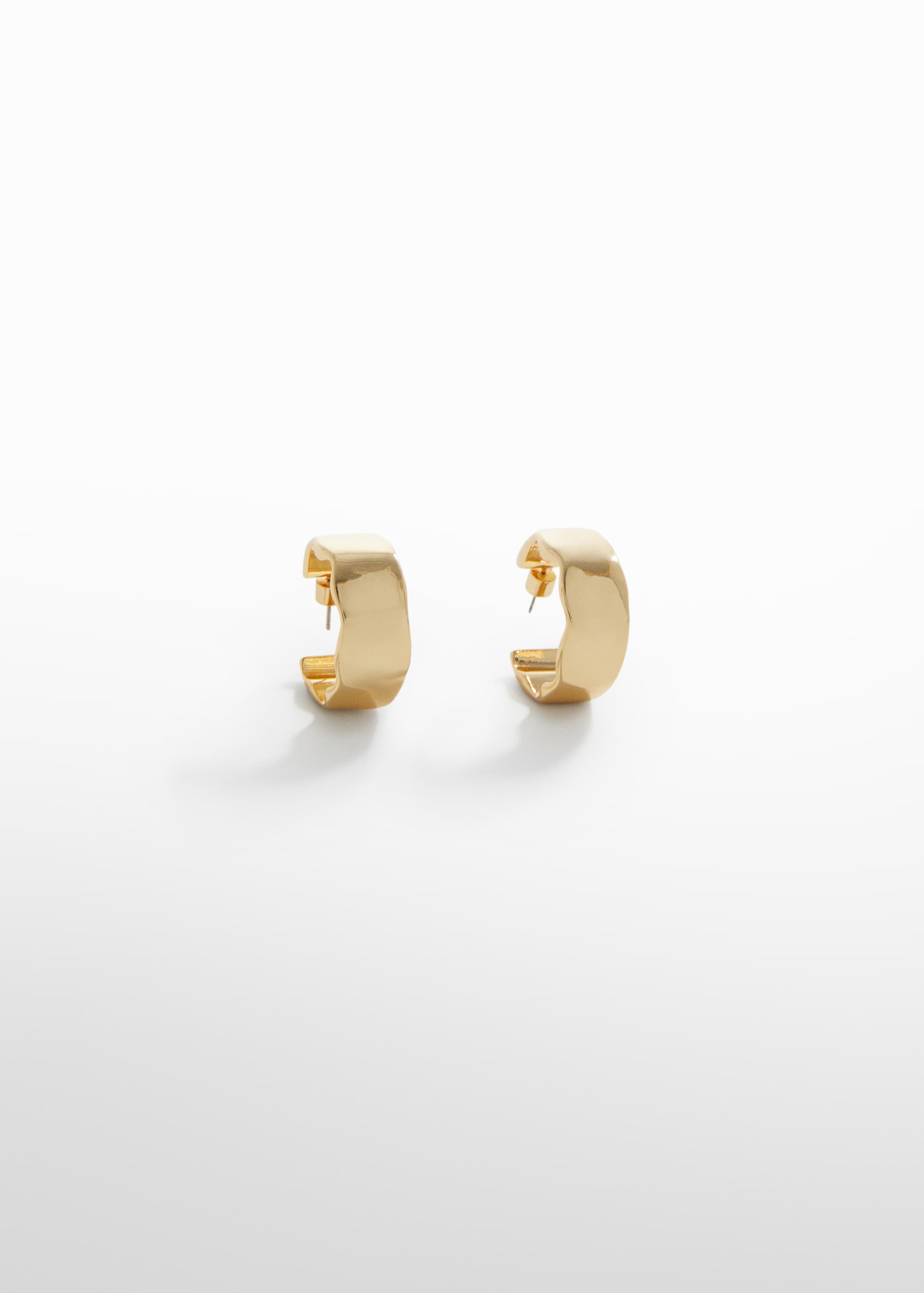 Twisted hoop earrings - Article without model