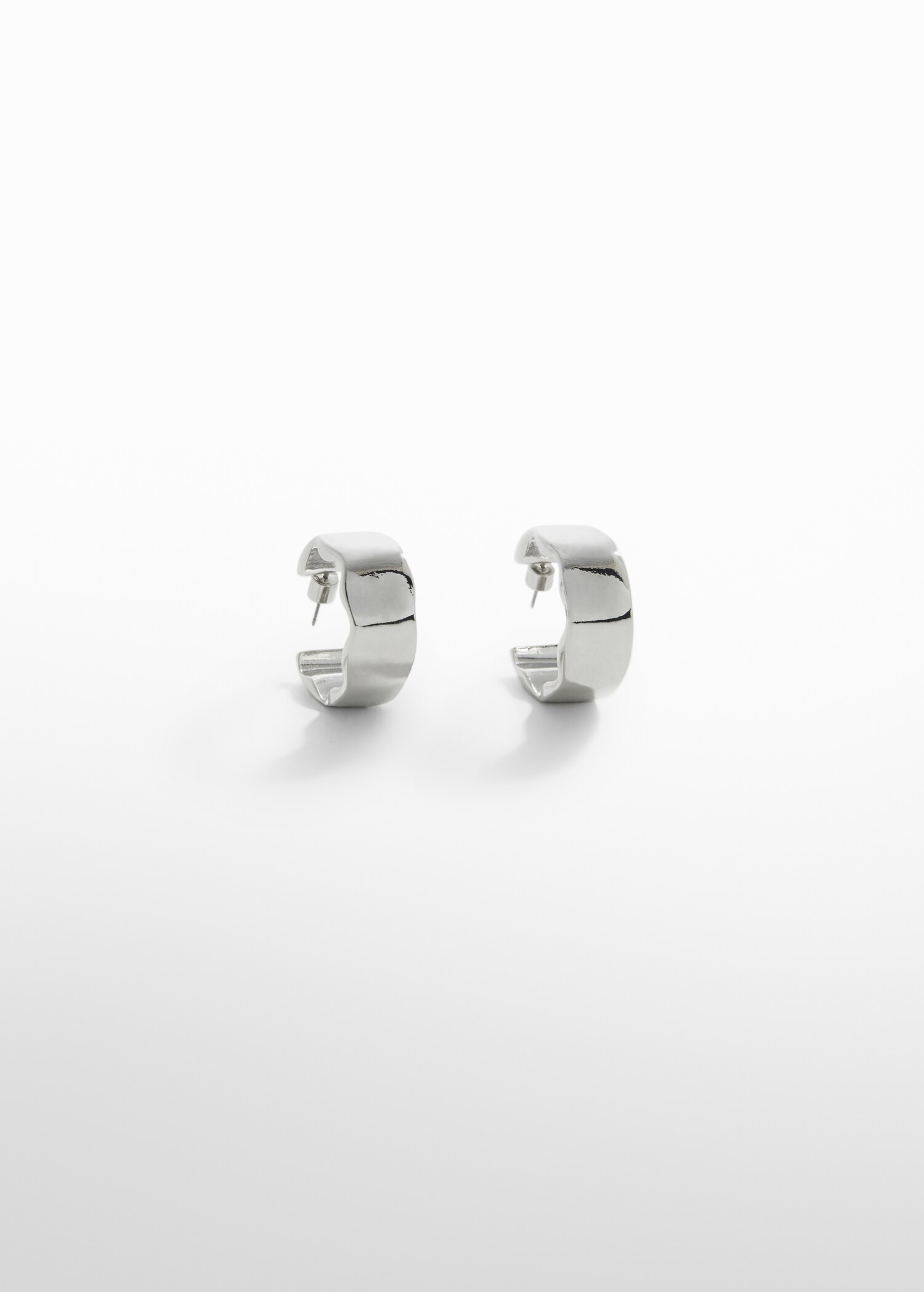 Twisted hoop earrings - Article without model