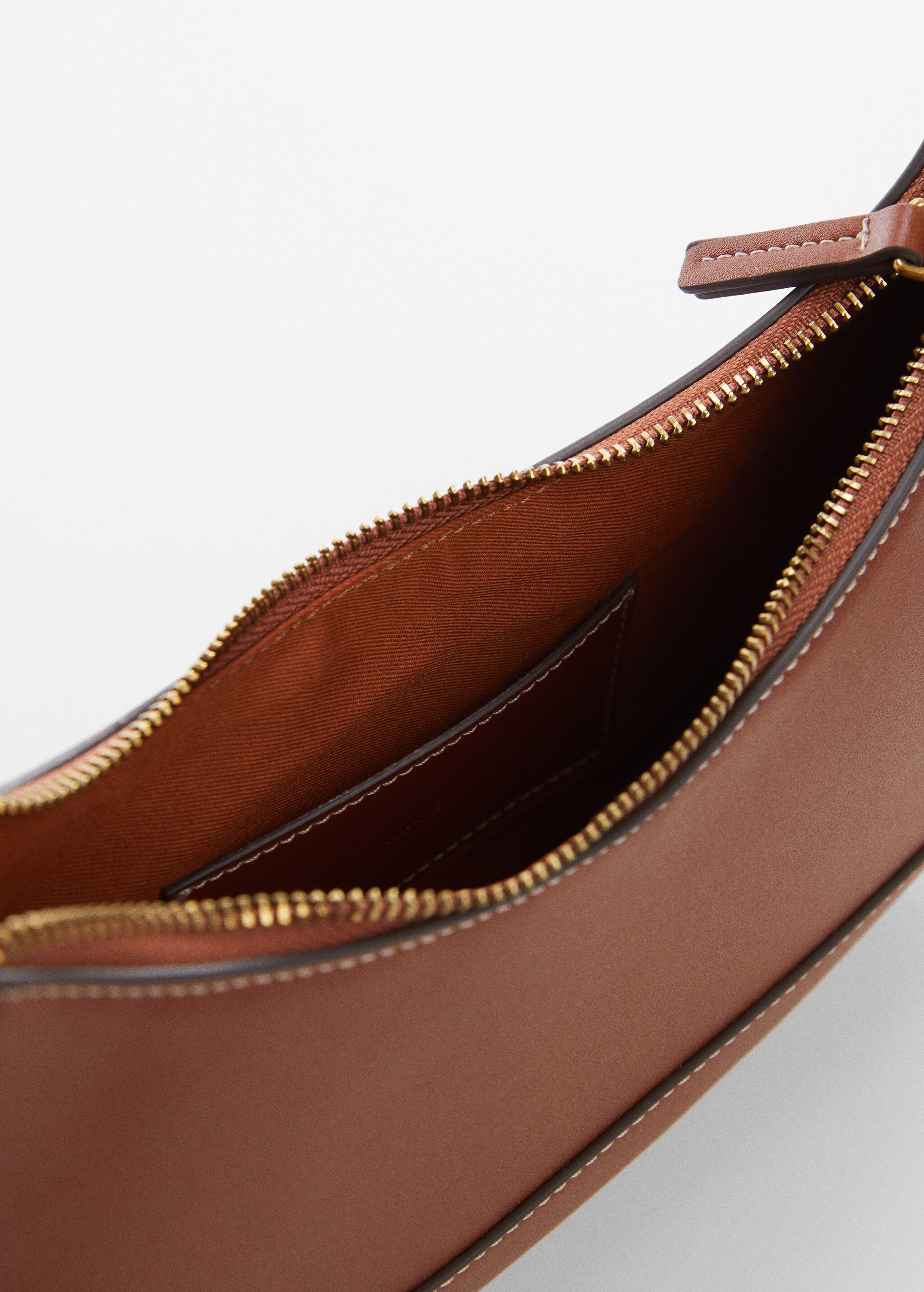 Oval short handle bag - Details of the article 2