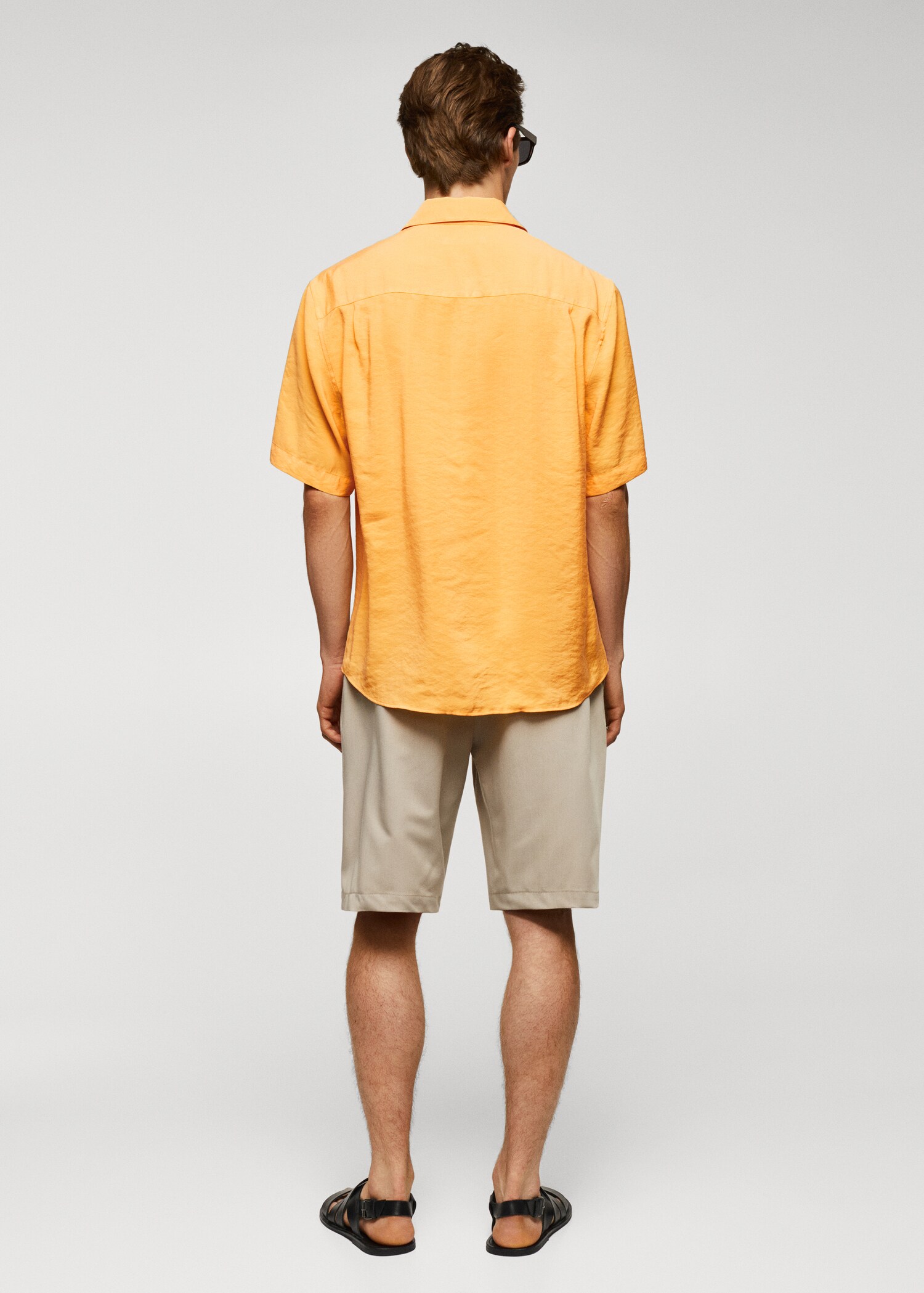 Camisa regular fit manga corta - Reverso del artículo