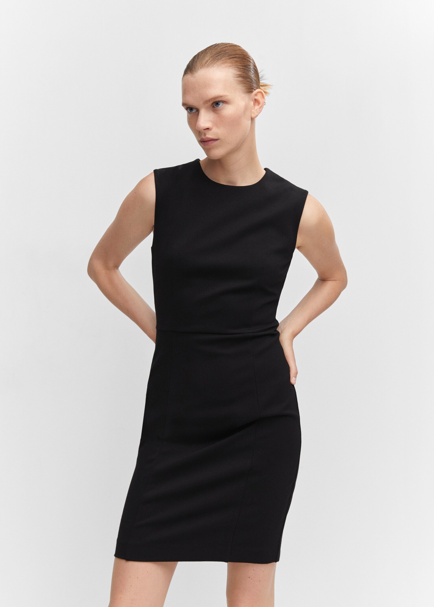 Robe sans manches maille point de Rome - Plan moyen