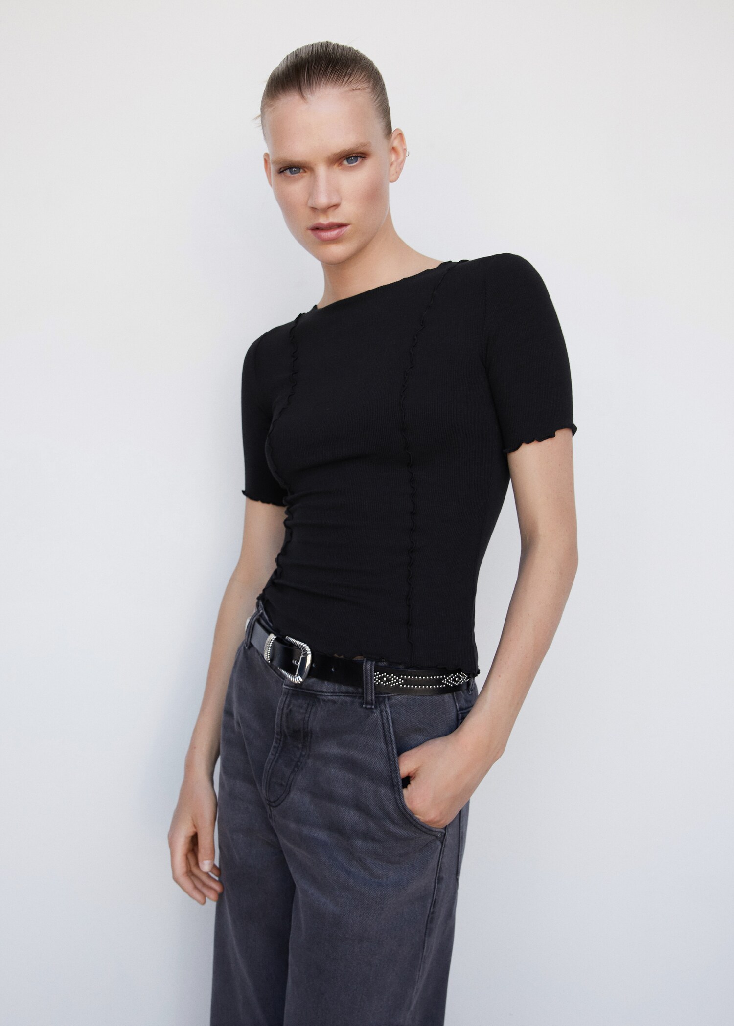 Decorative seam T-shirt - Medium plane