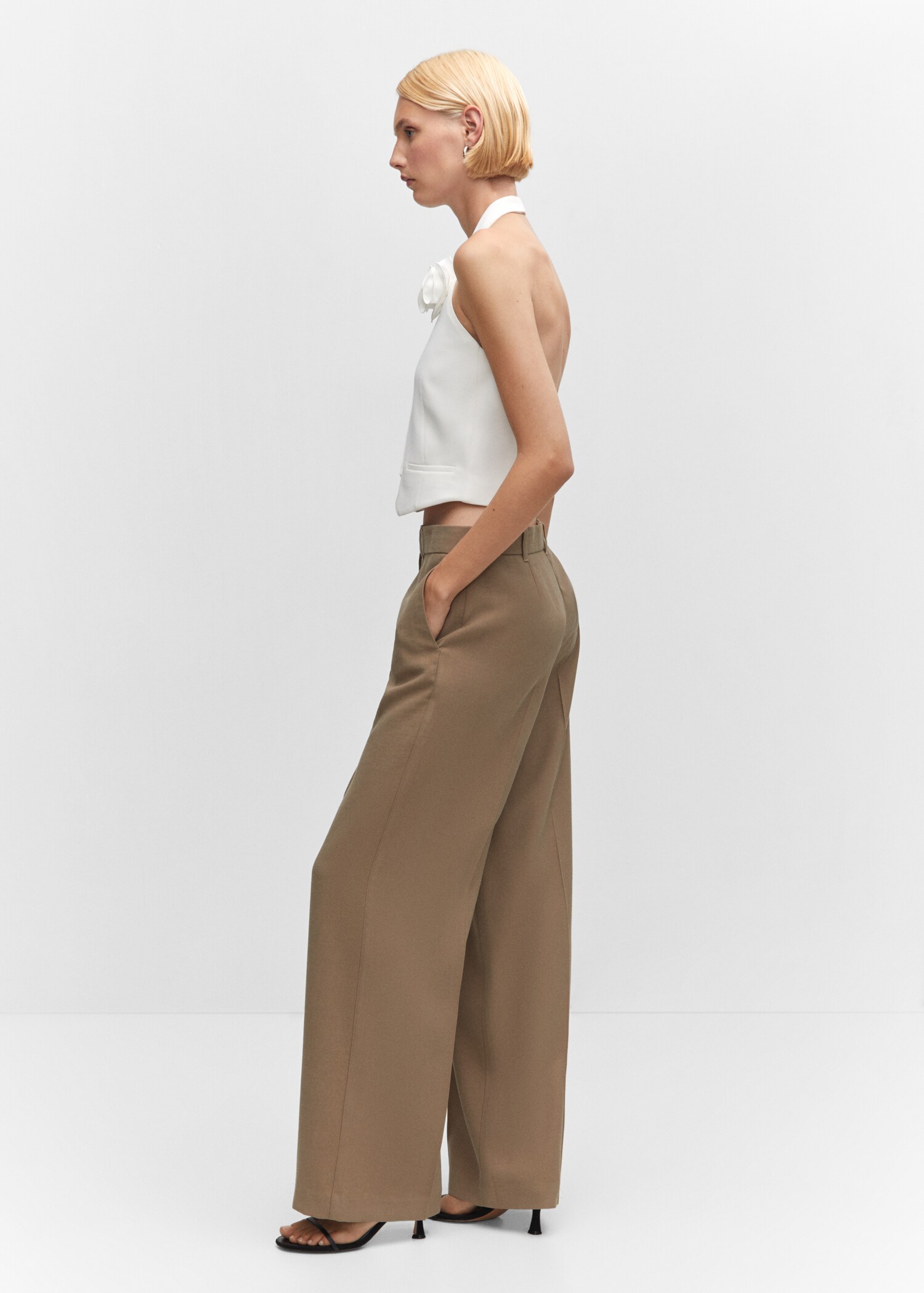 Low-waist wideleg pants - Details of the article 2