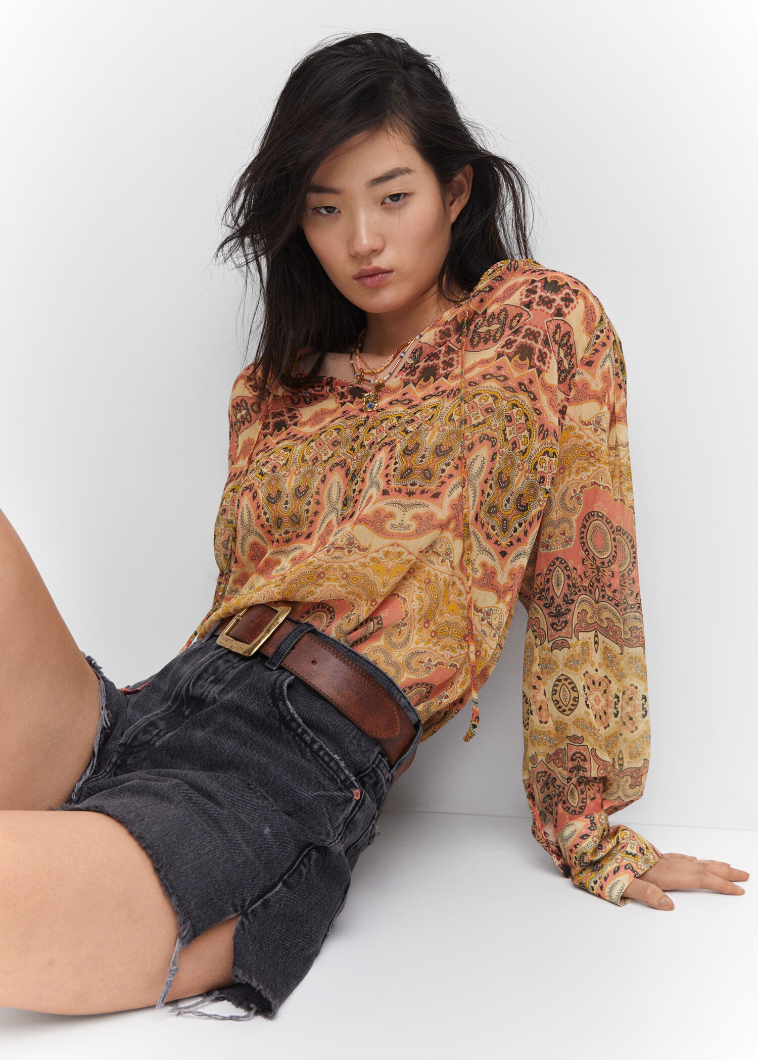 Blusa estampada cierre lazo - Detalle del artículo 2