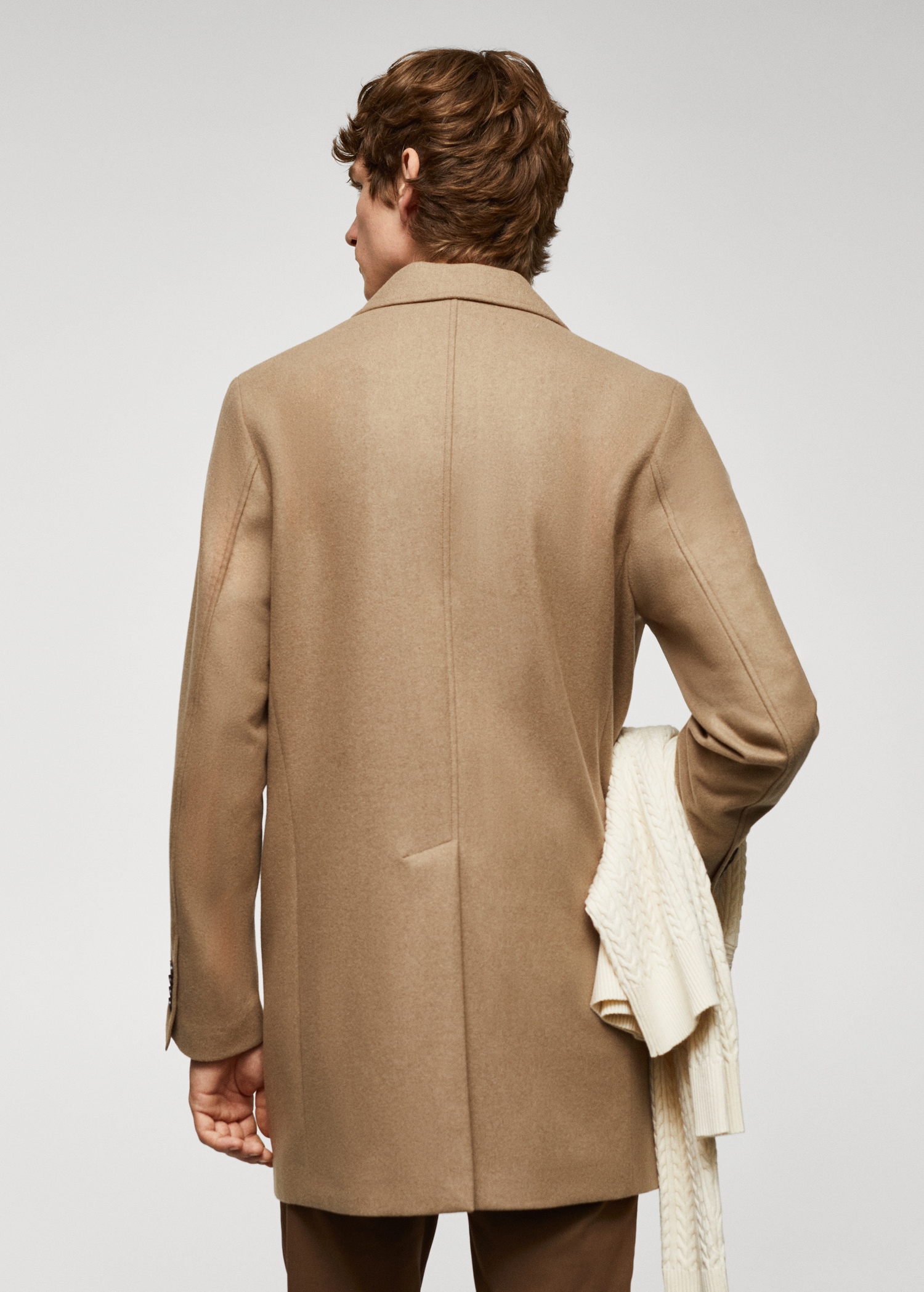 Lightweight recycled wool coat - Reverse of the article 