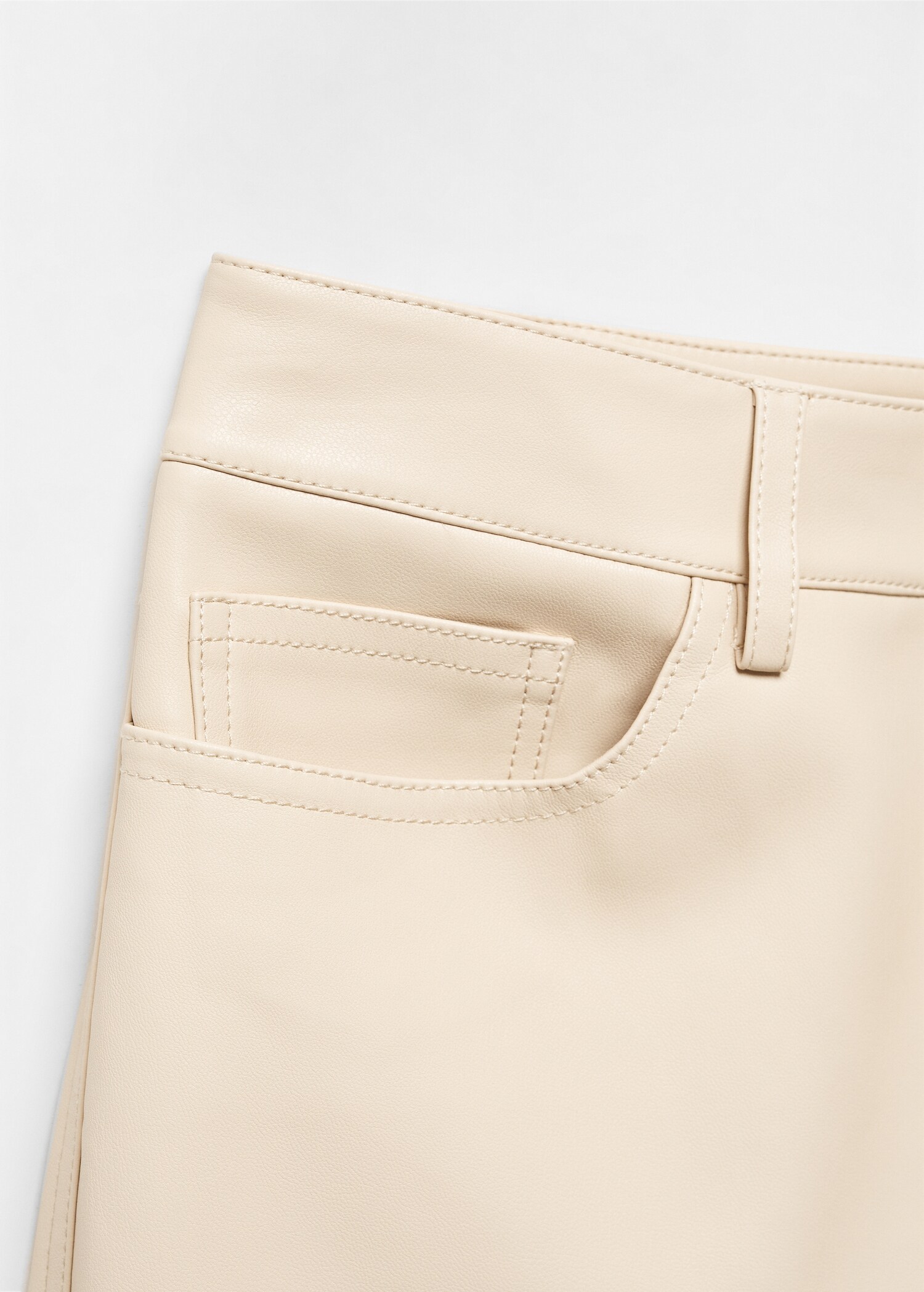Leather-effect straight trousers - Details of the article 8