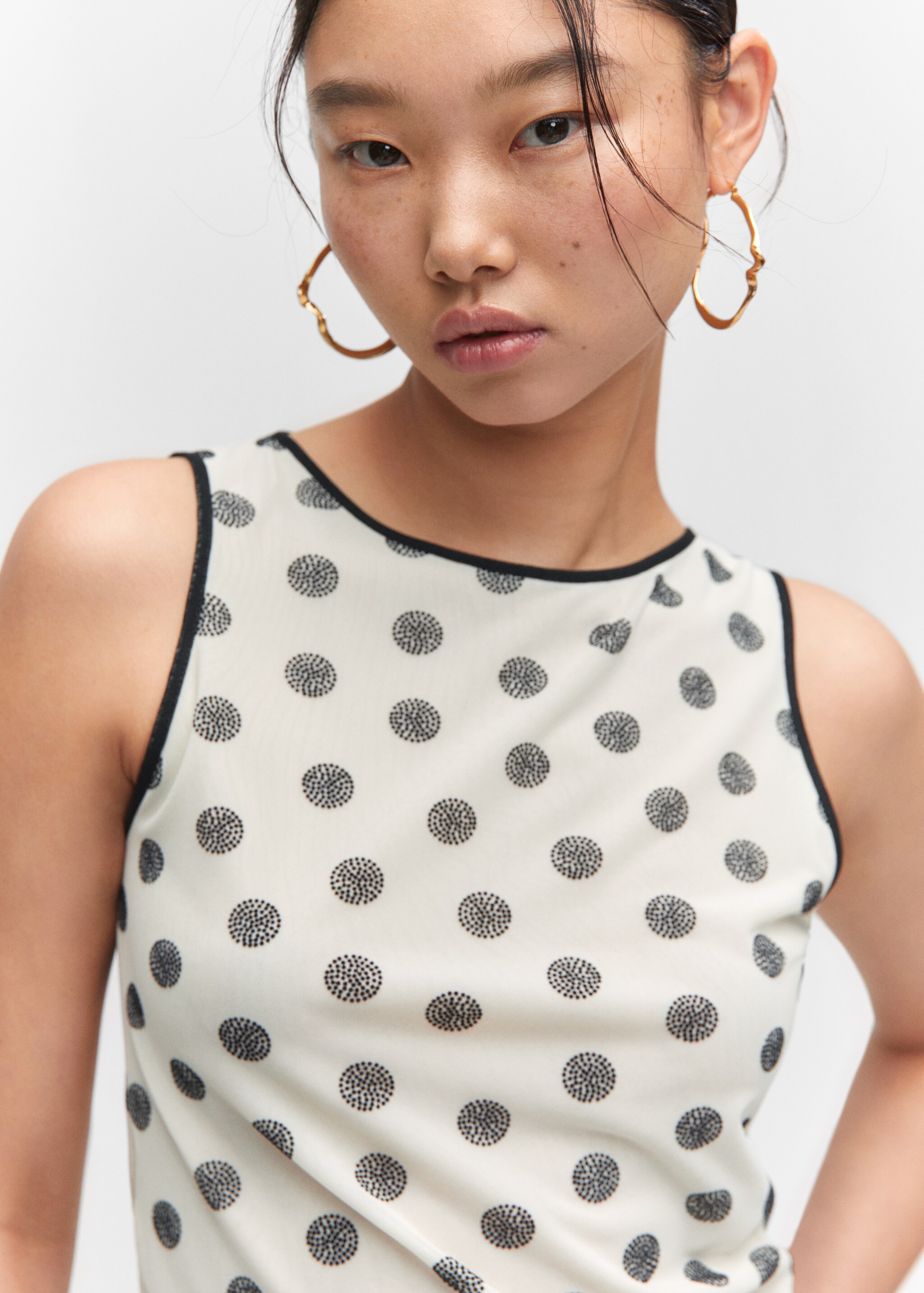 Printed top with open back - Details of the article 1