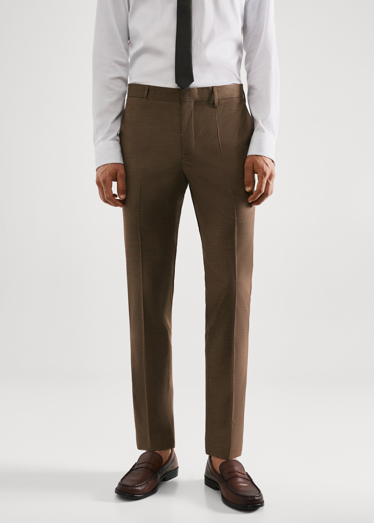 Pantaloni completo super slim-fit tessuto stretch - Piano medio