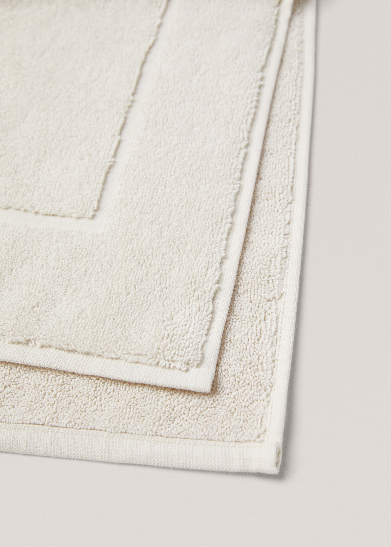 100% cotton bath mat - Details of the article 2