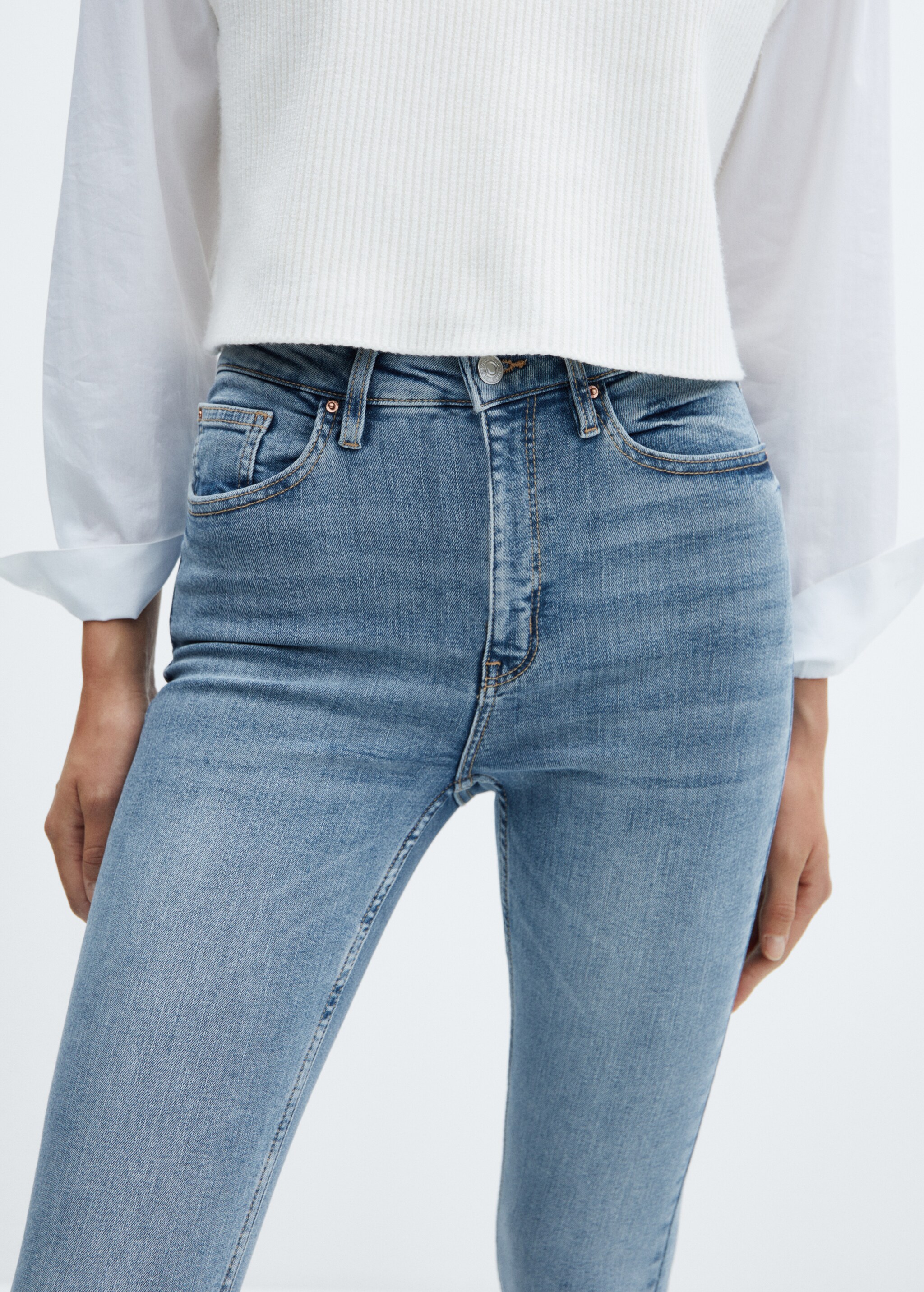 High-rise skinny jeans - Detaliu al articolului 2