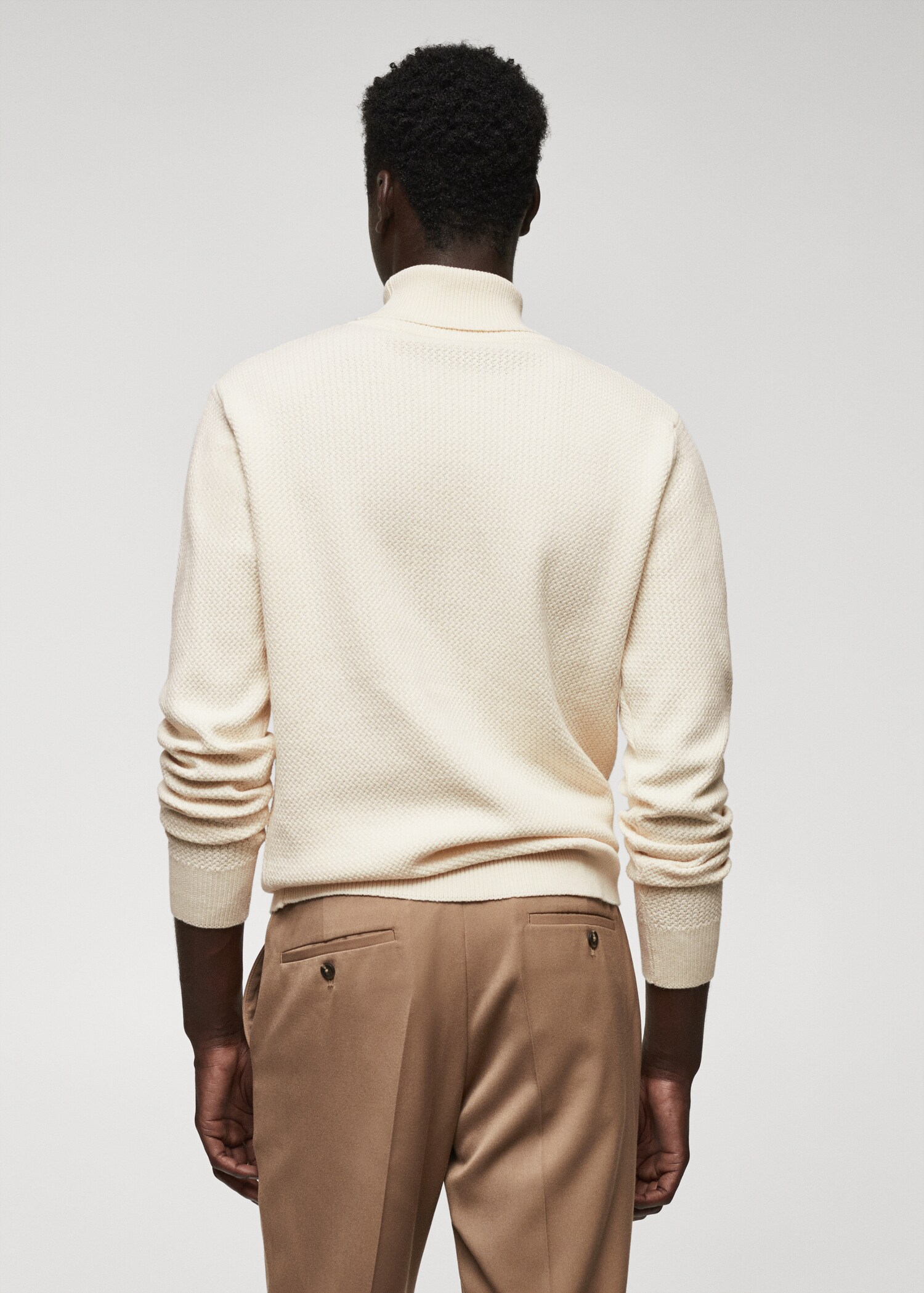 Pull-over torsades col roulé - Verso de l’article