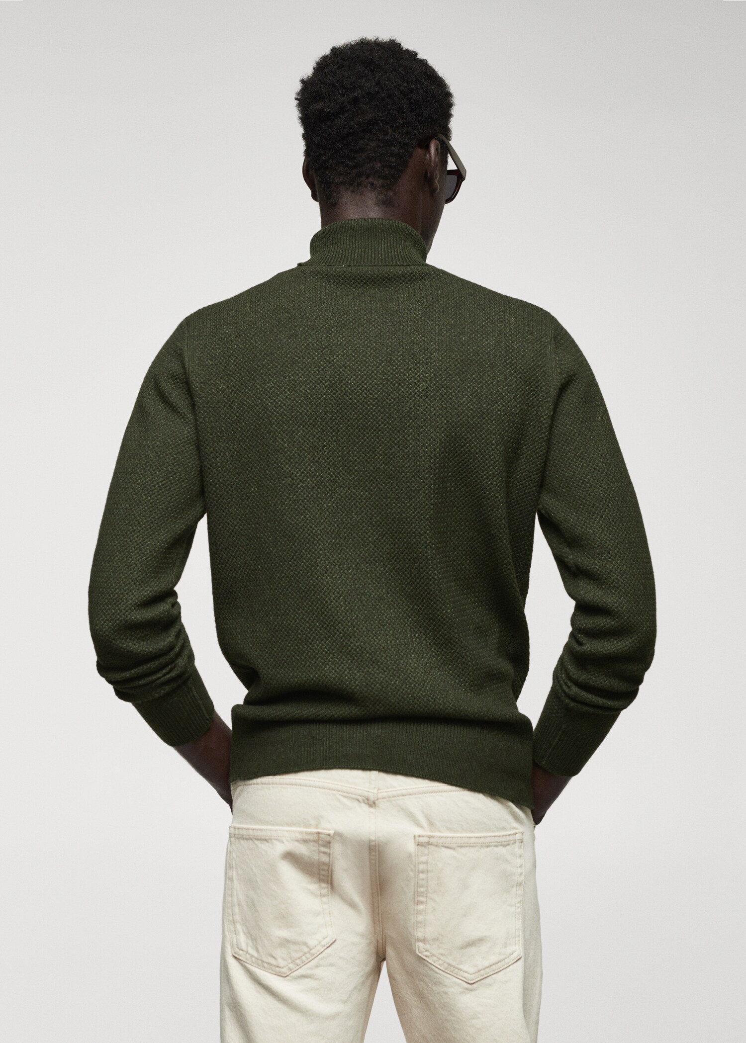 Pull-over torsades col roulé - Verso de l’article