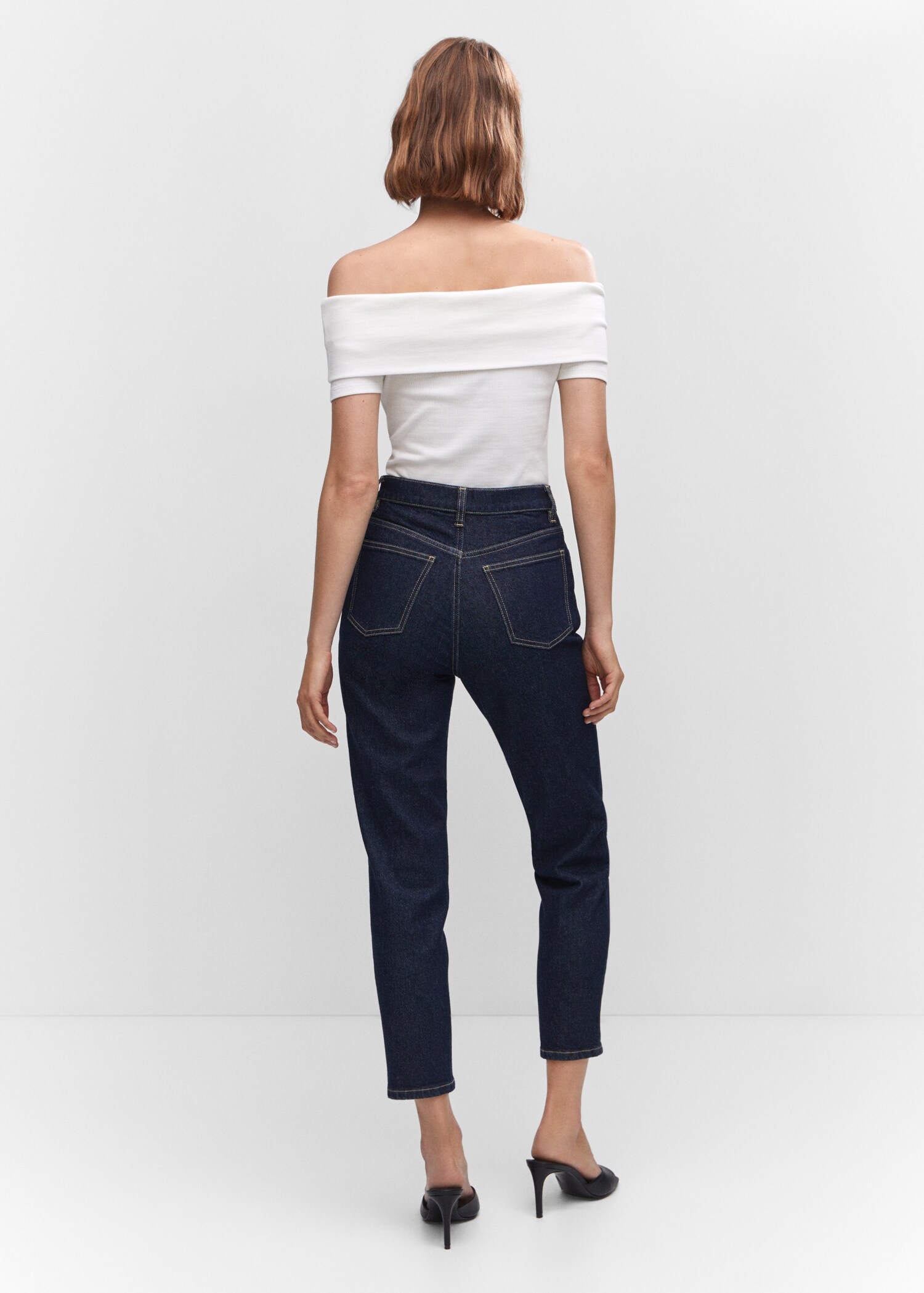 Mom comfort high-rise jeans - Reverse of the article