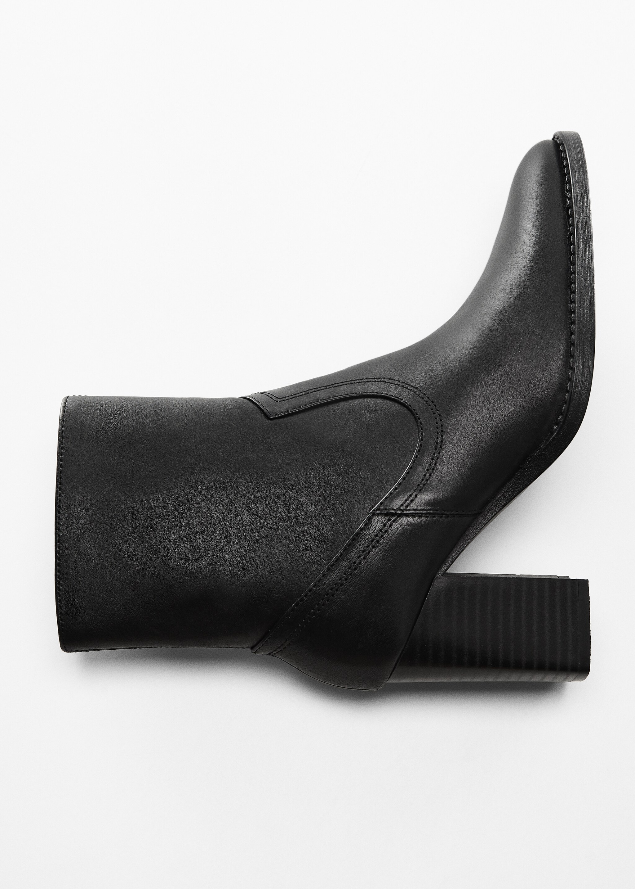 Leather ankle boots with block heel - Details of the article 5