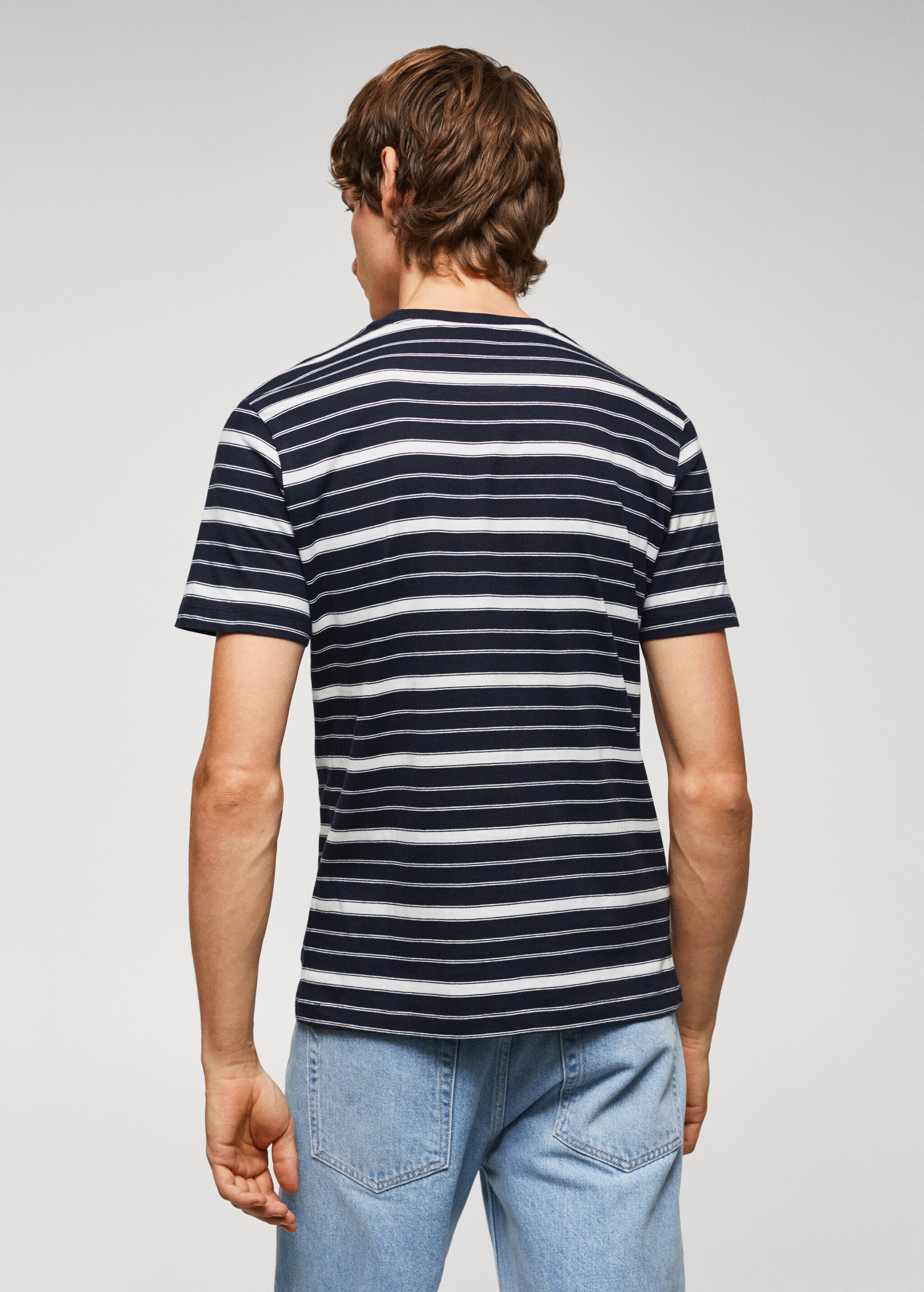Striped 100% cotton t-shirt - Reverse of the article