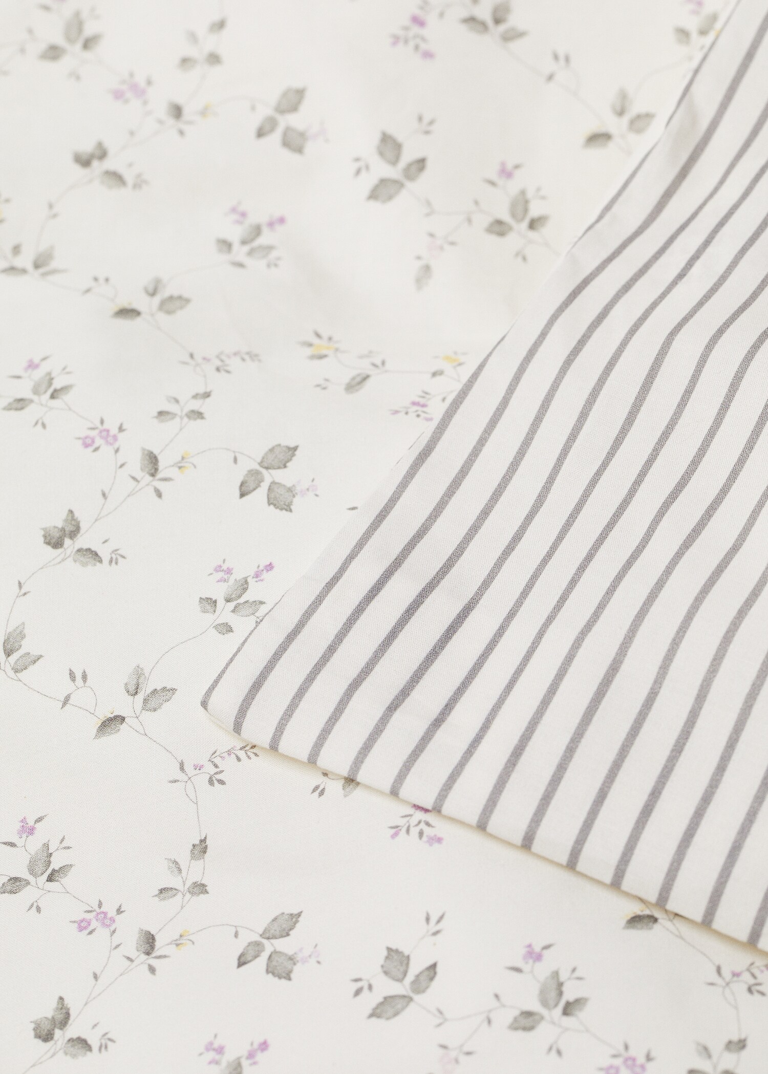Housse de couette réversible fleurs et rayures Lit 135/140 cm - Détail de l'article 3