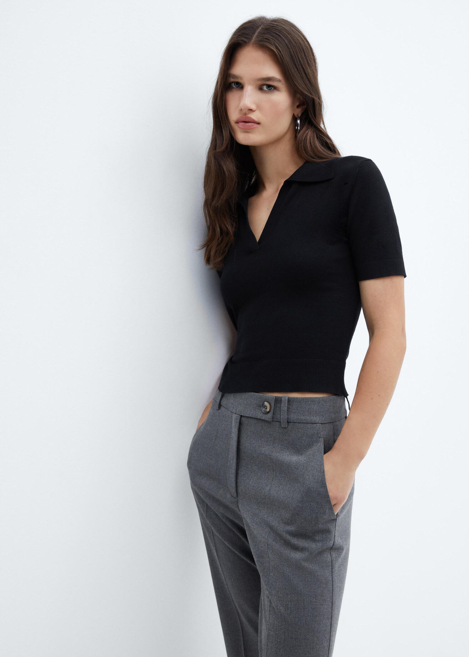Straight trousers with side button - Details of the article 2